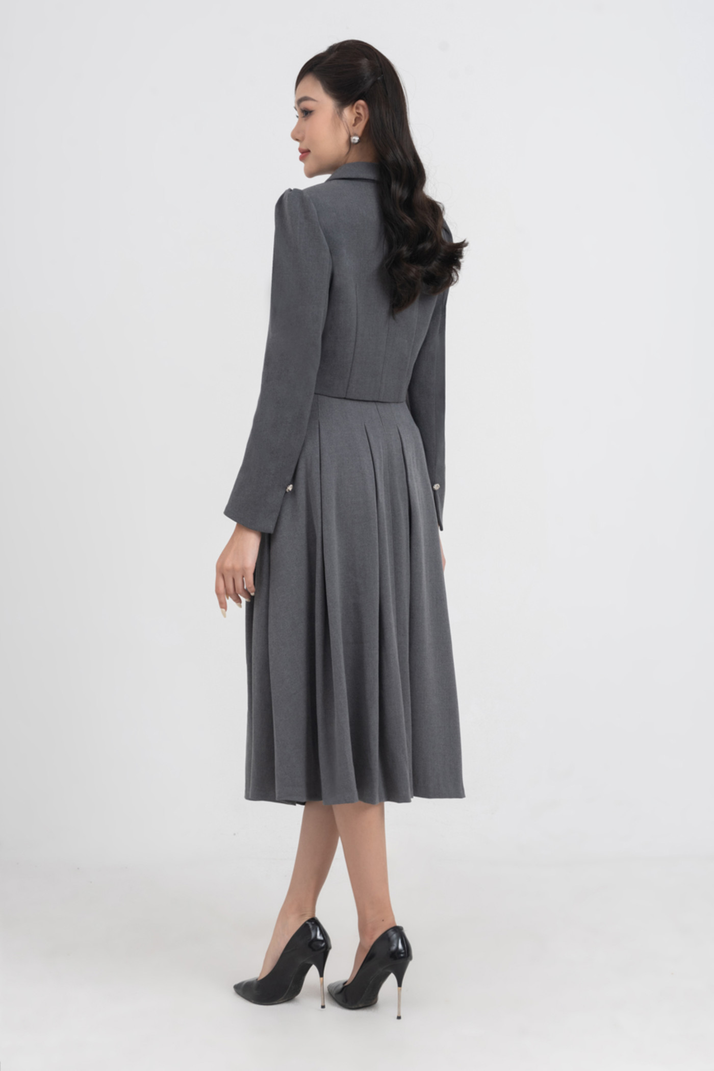 Áo blazer Tuysi dáng ngắn