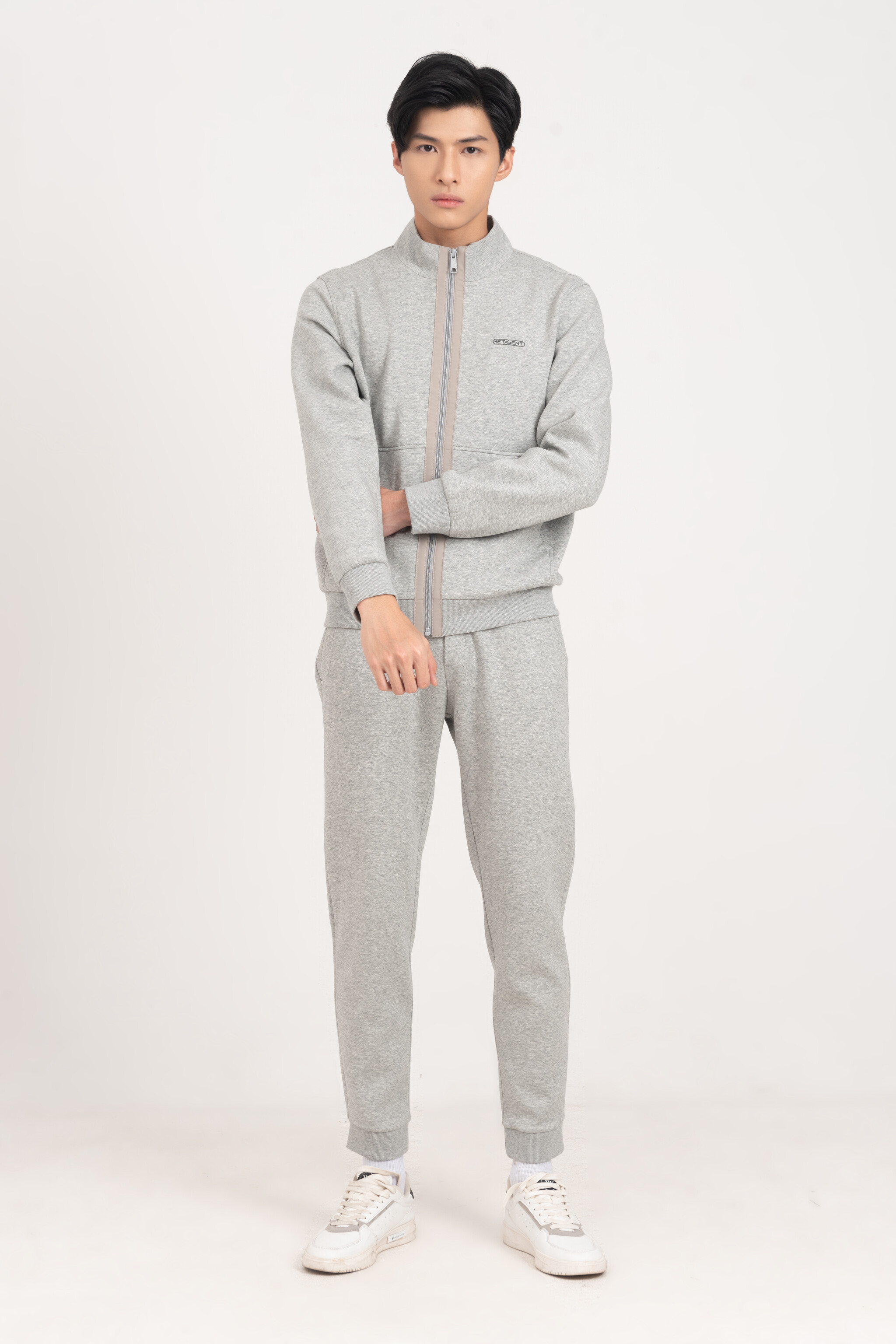 Quần nỉ Jogger Slim