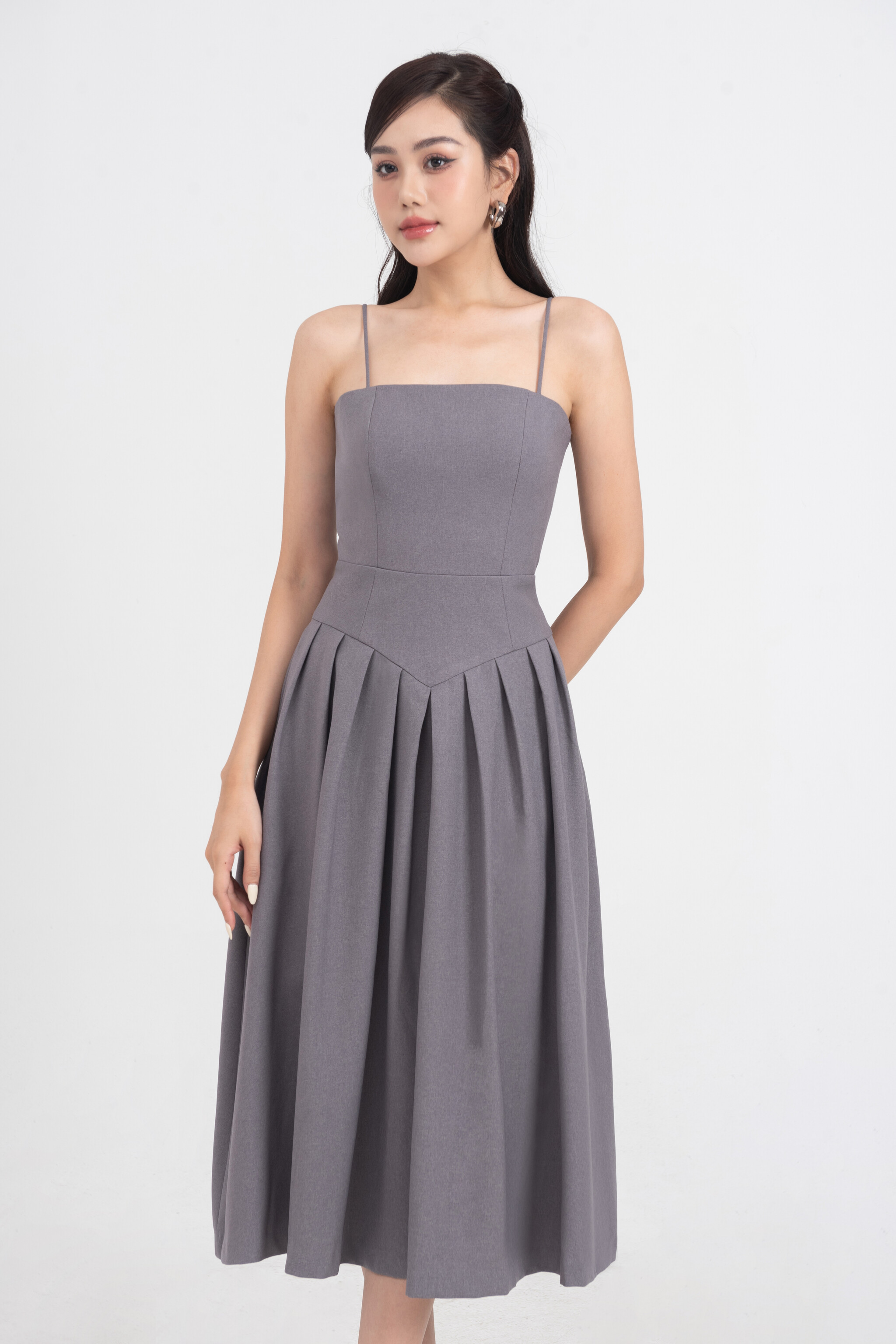 Đầm xòe kiểu Eser