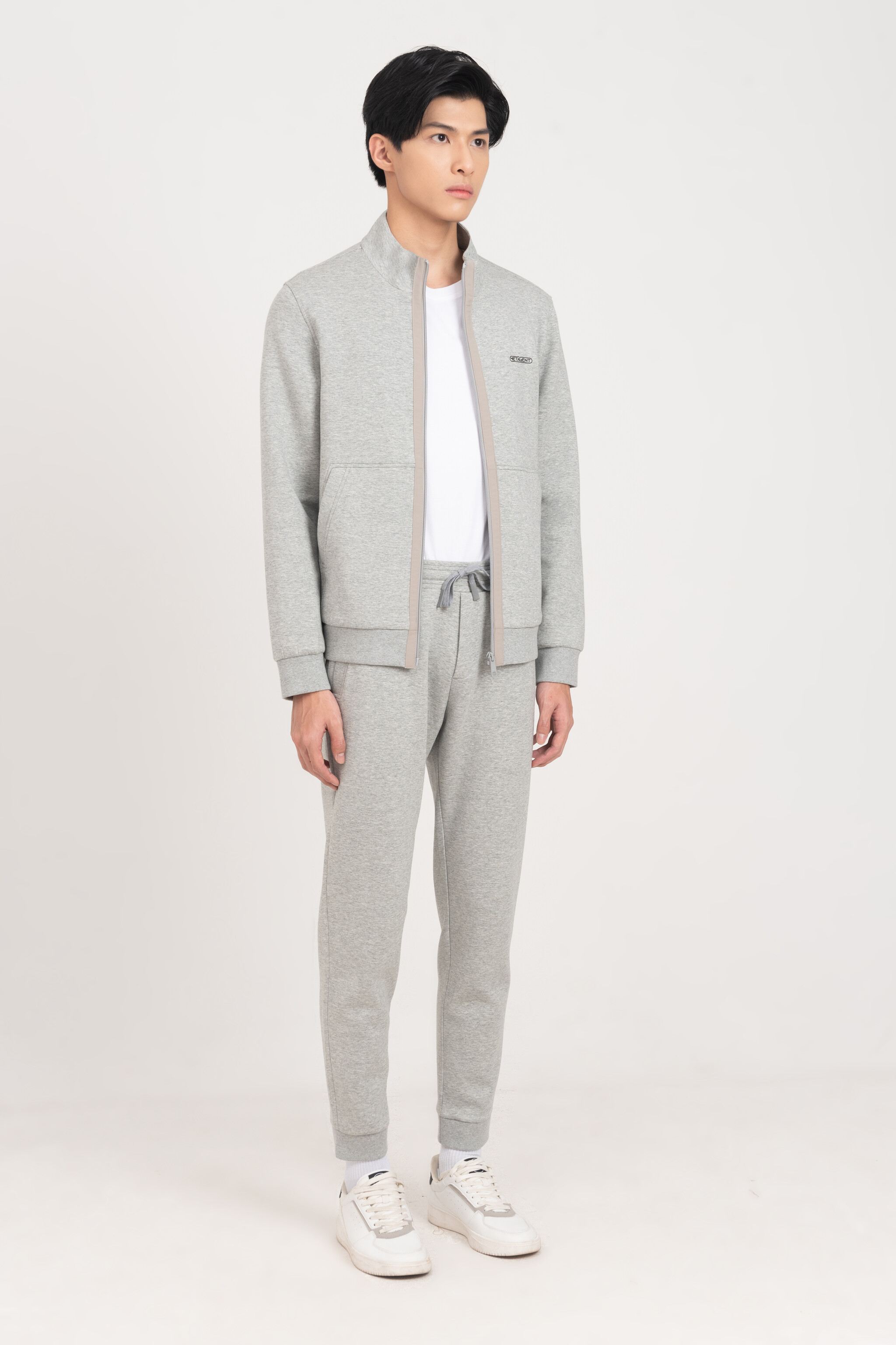 Quần nỉ Jogger Slim