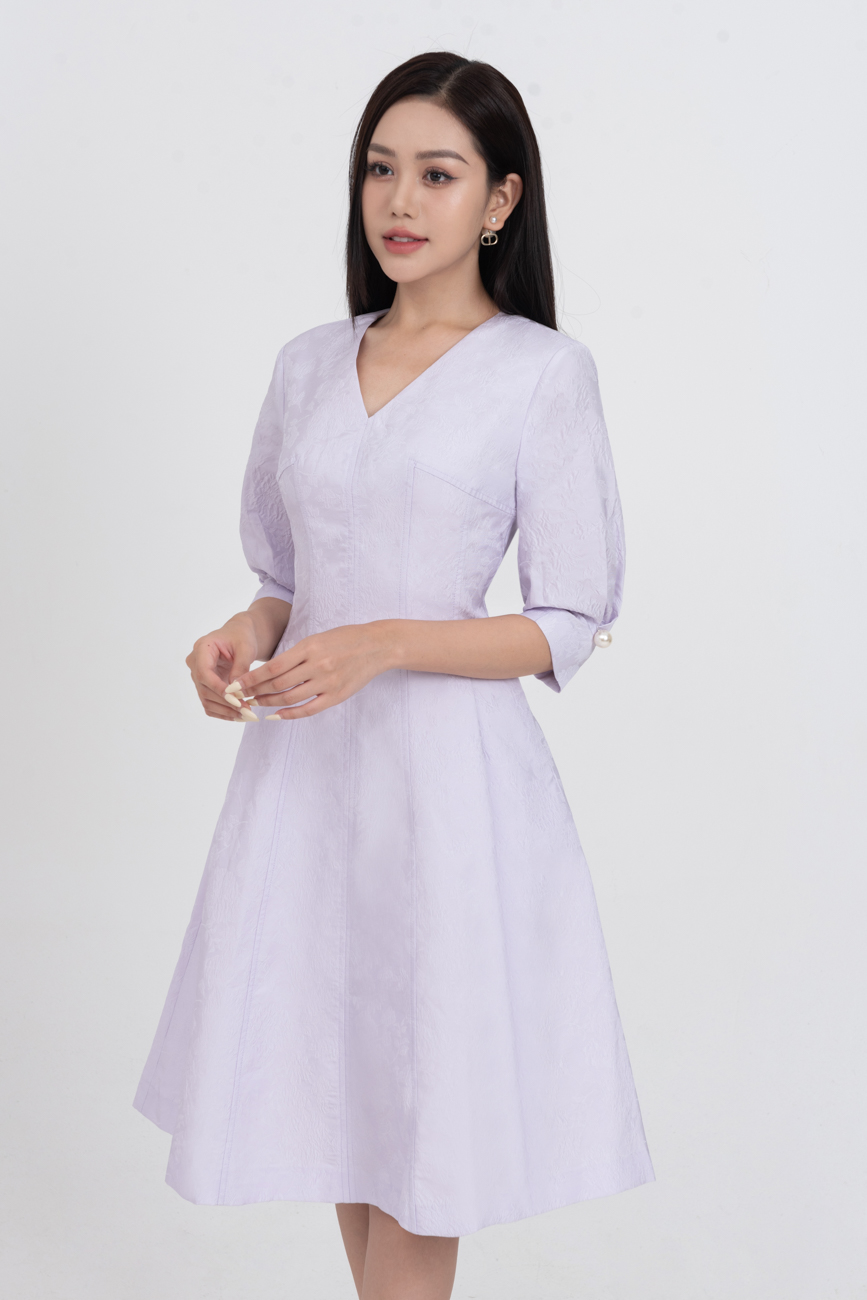 Fiona Dress - Đầm tapta dập nổi tay lỡ