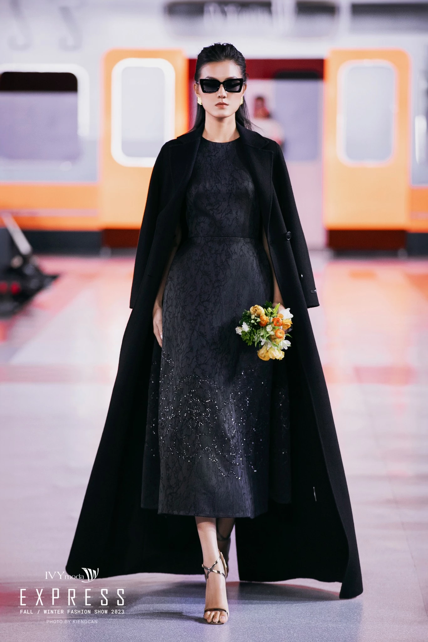 Ellen Dress - Đầm dạ hội khắc hoa