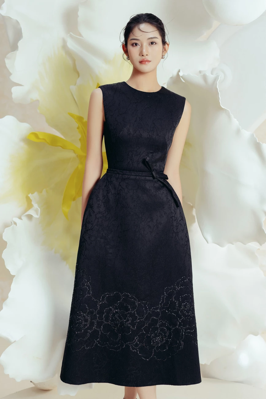 Ellen Dress - Đầm dạ hội khắc hoa