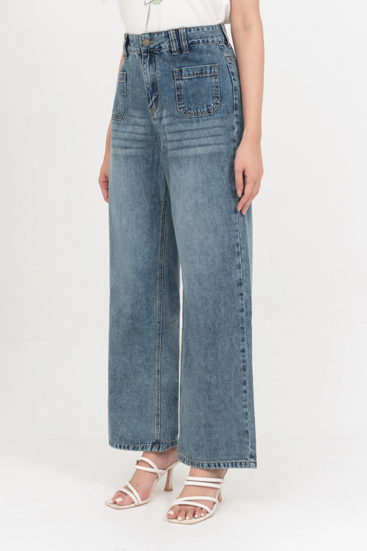 Quần jeans túi vuông