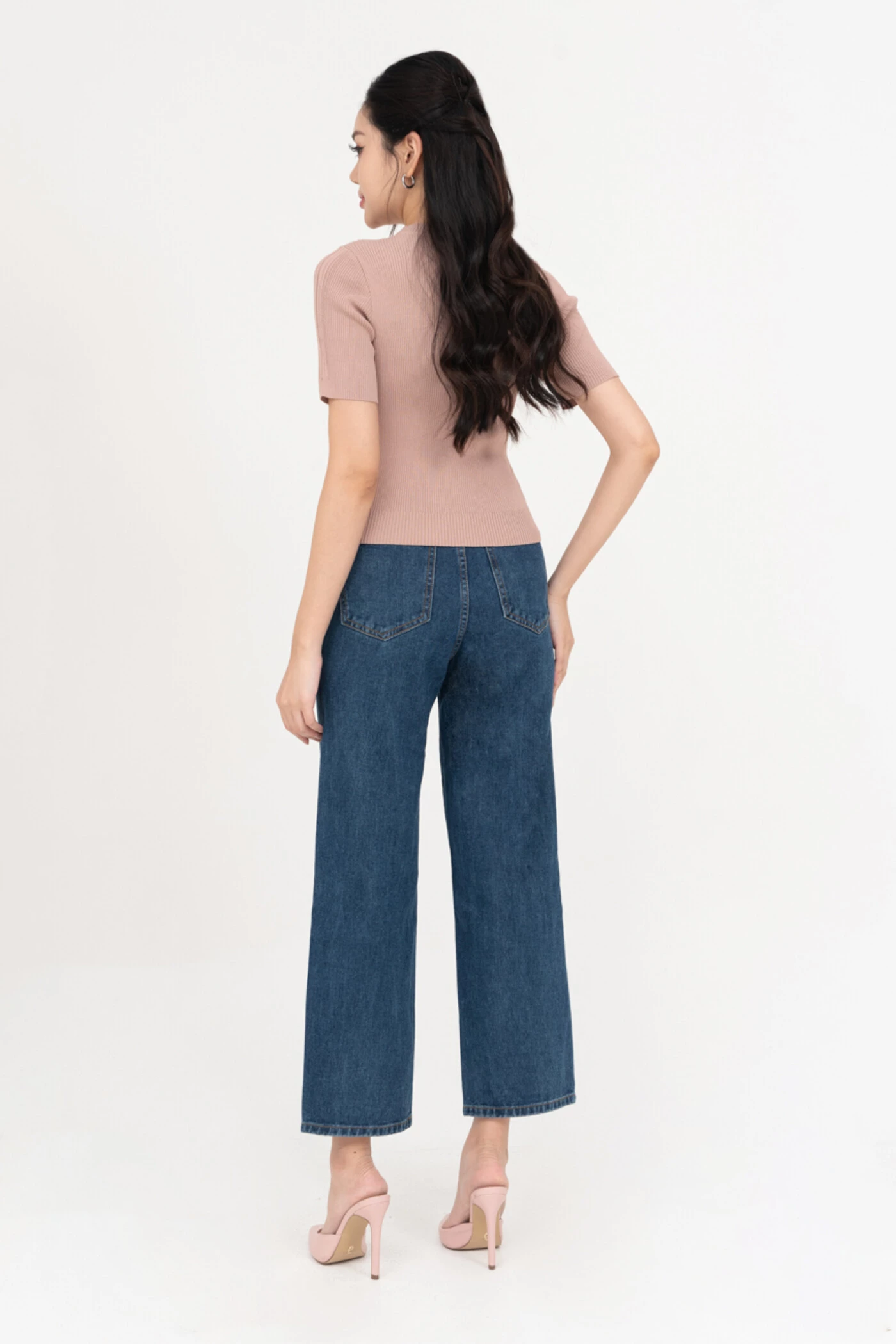 Quần jeans ống đứng basic