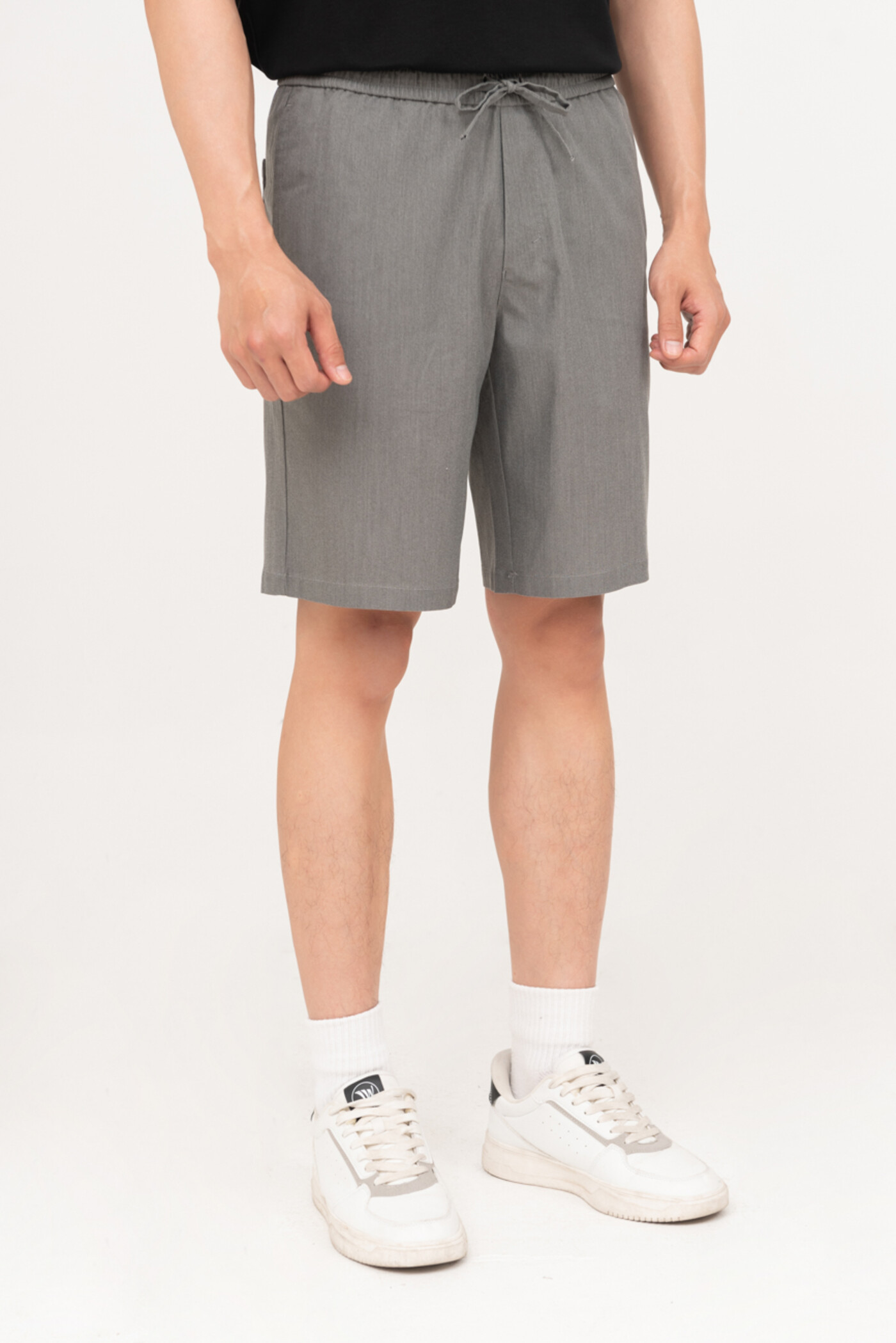 Quần shorts Regular ngang gối