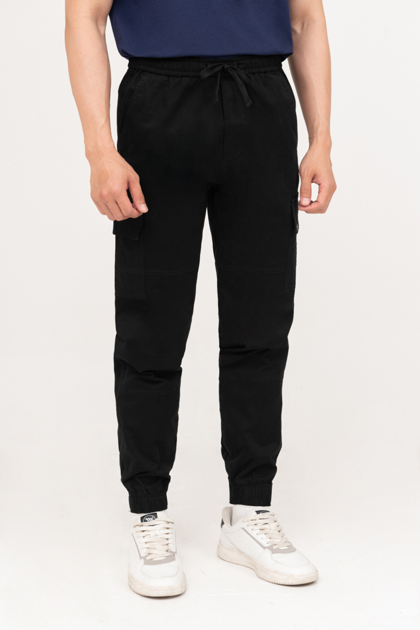 Quần Joggers Slim Khaki