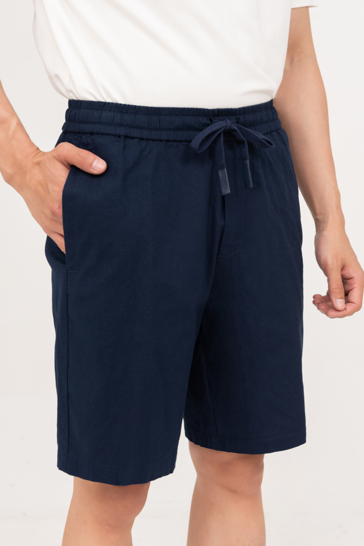 Quần short Regular cotton ngang gối