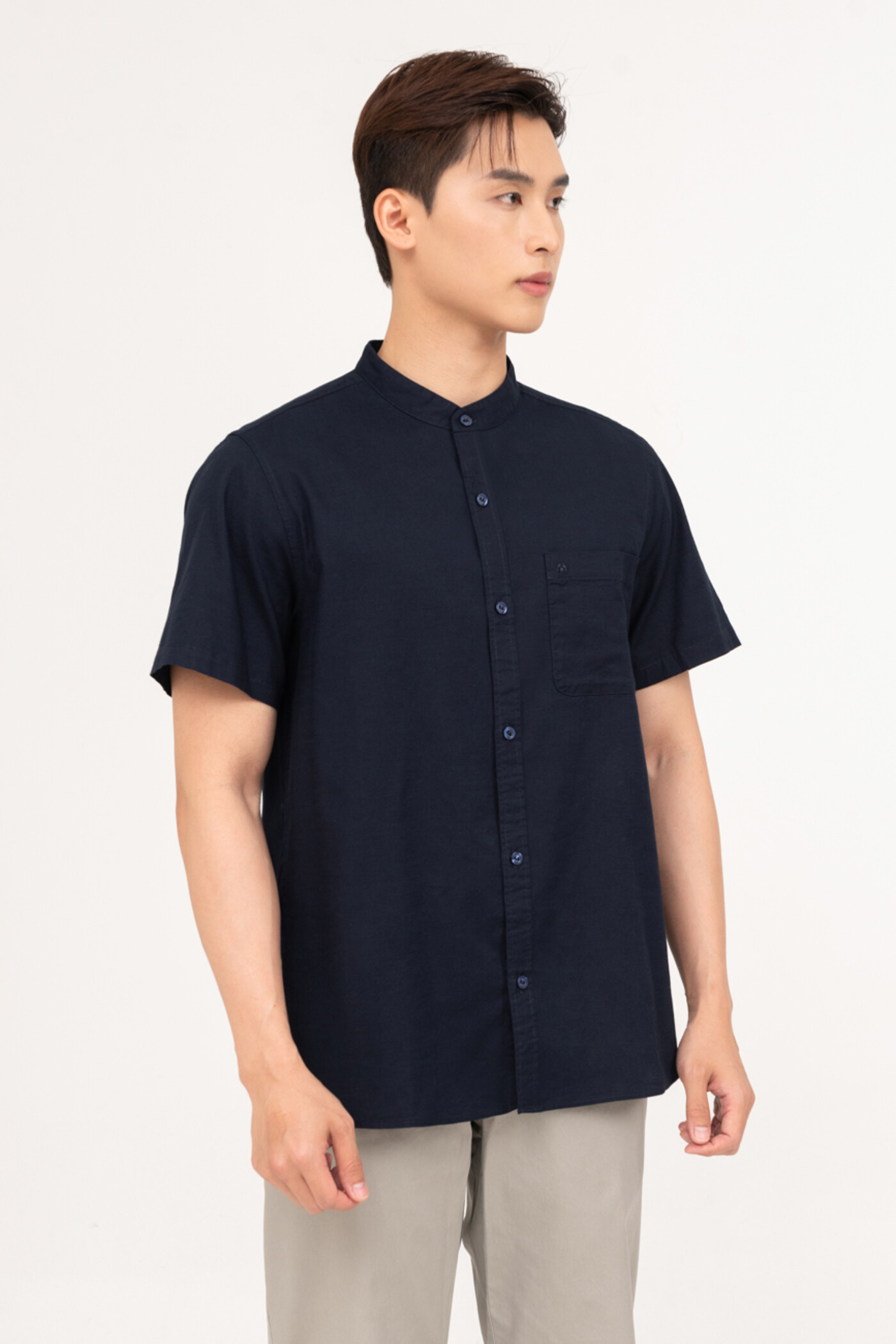 Áo sơ mi Regular cổ tàu