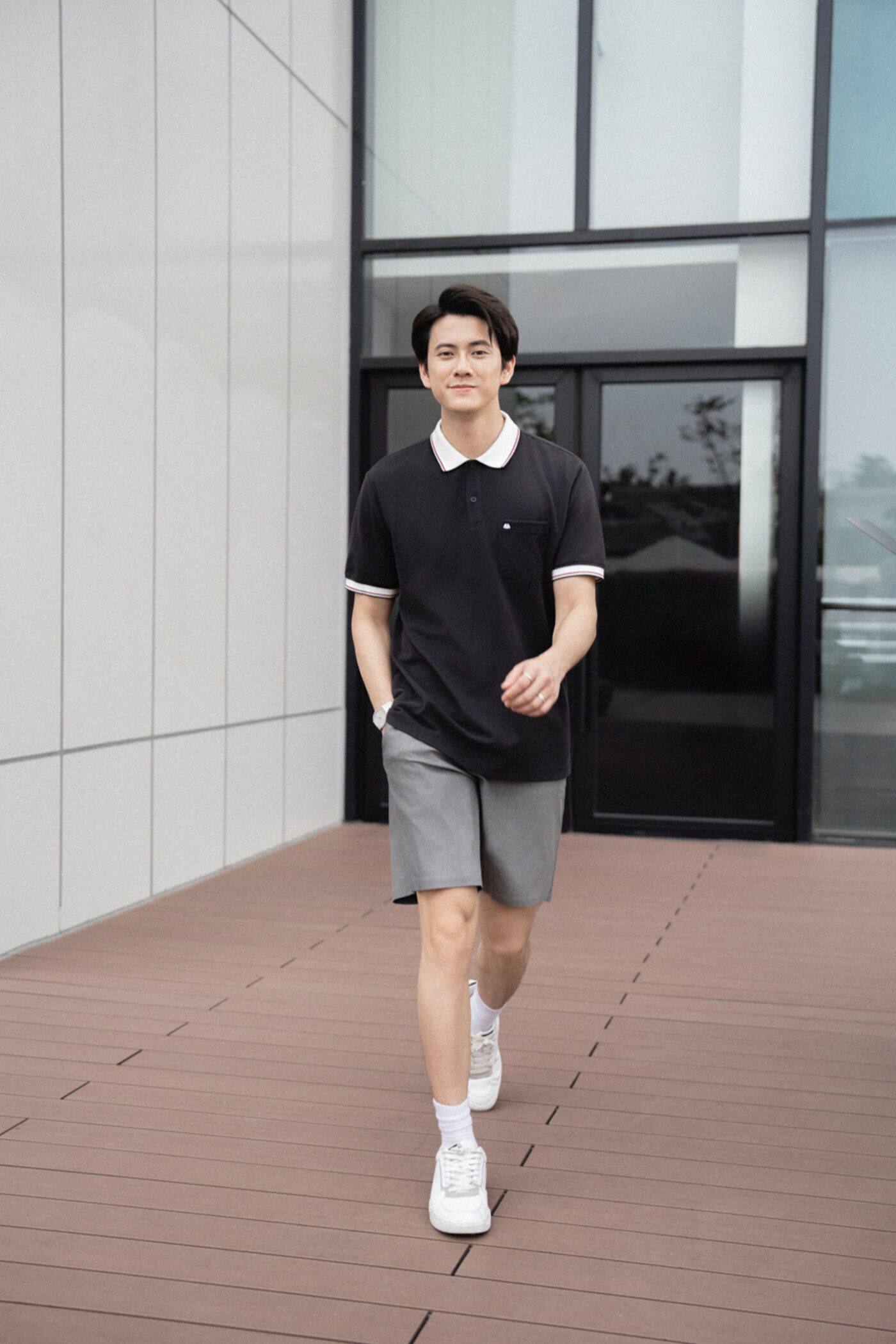 Quần shorts Regular ngang gối