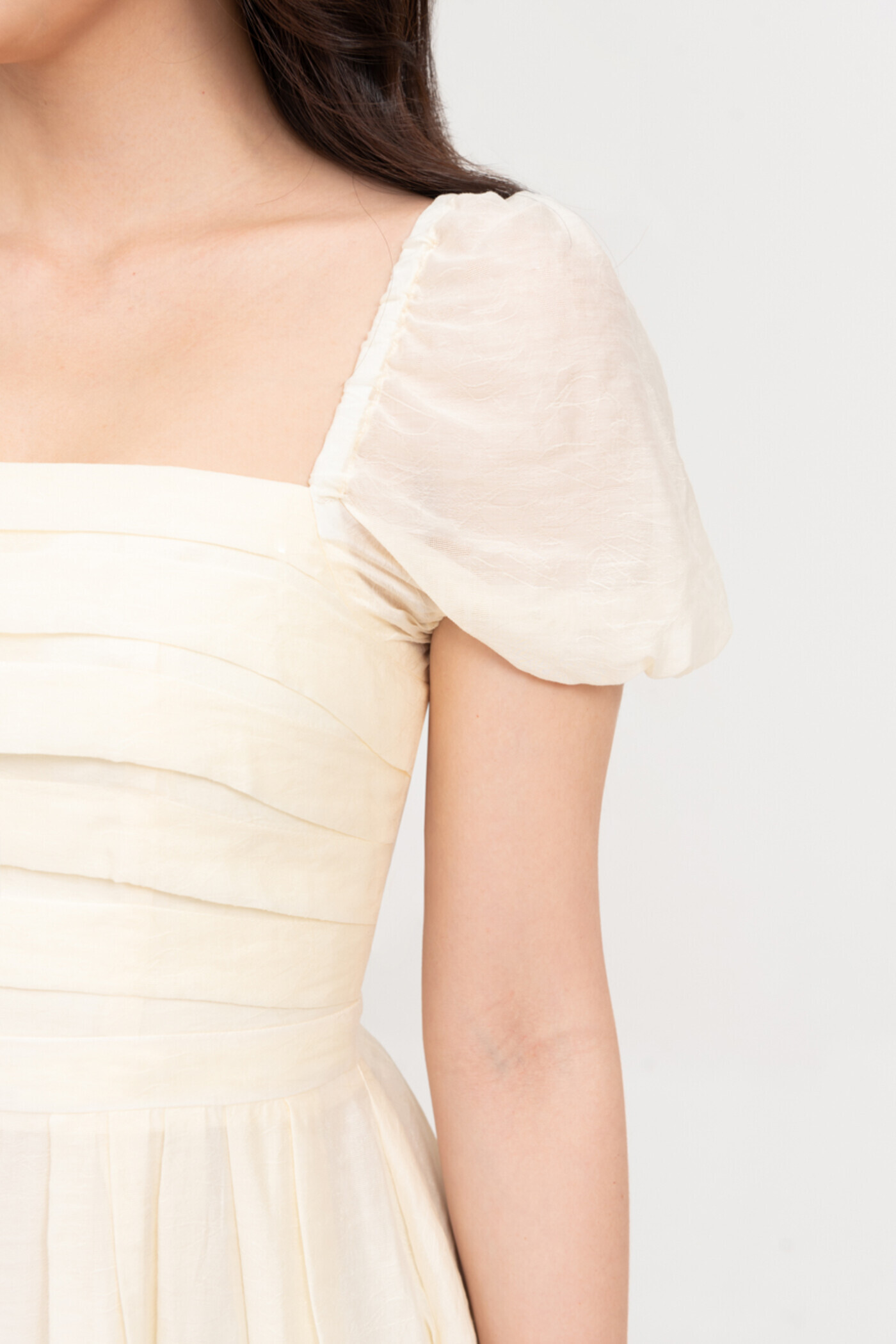 Freesia Dress - Đầm xòe xếp ly cổ vuông