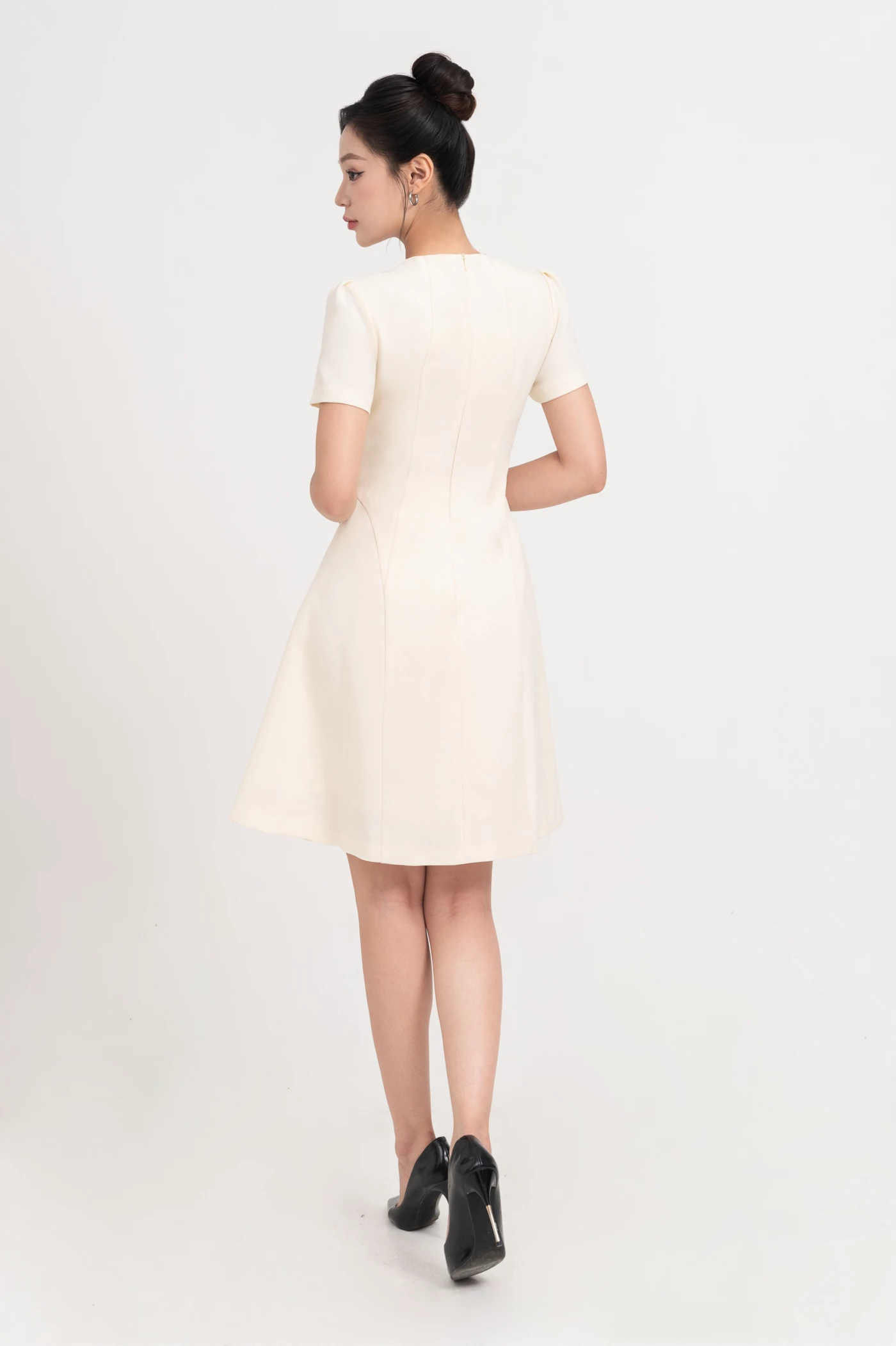 Diana Dress - Đầm chữ A dệt burn out