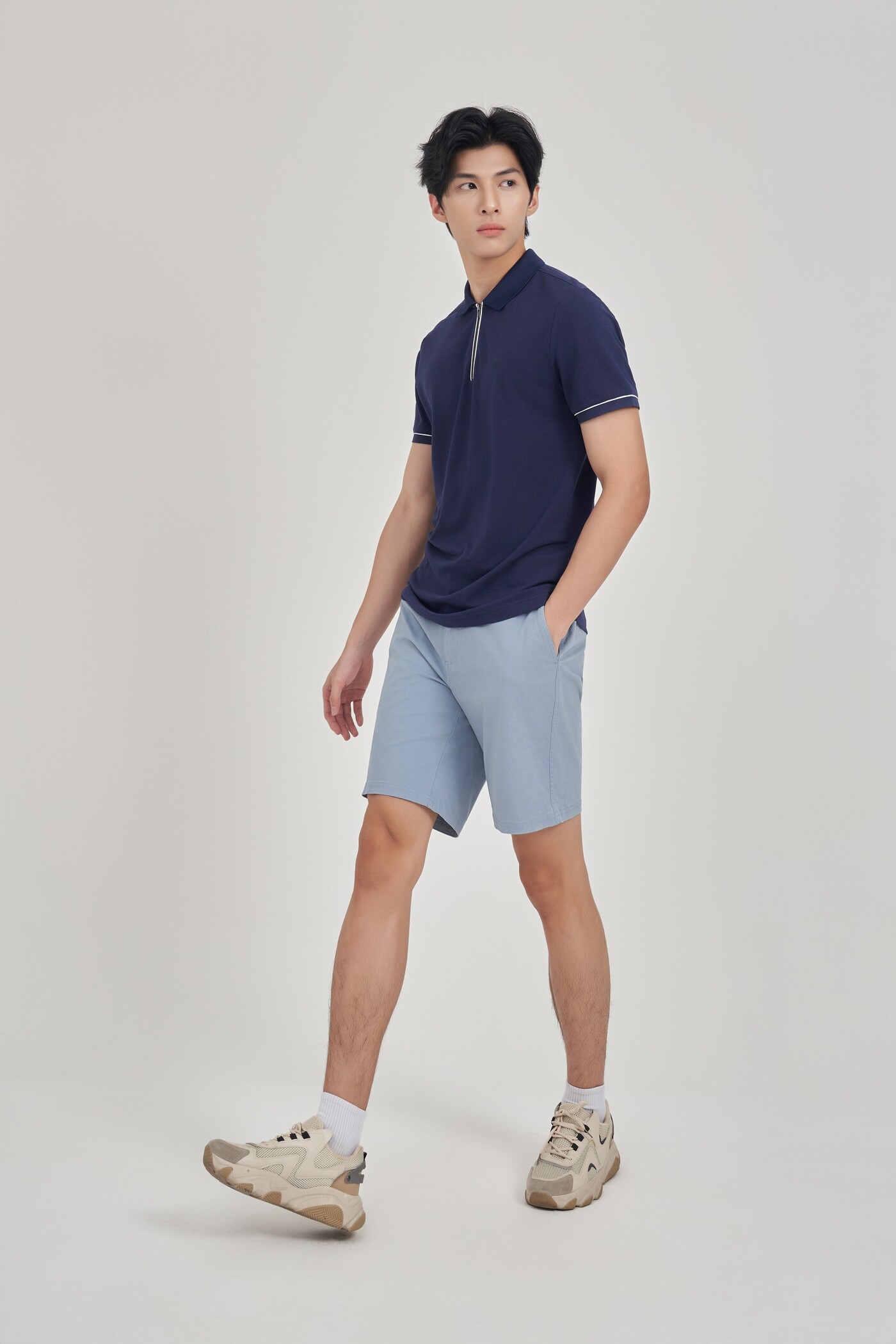 Quần shorts Khaki Slim fit
