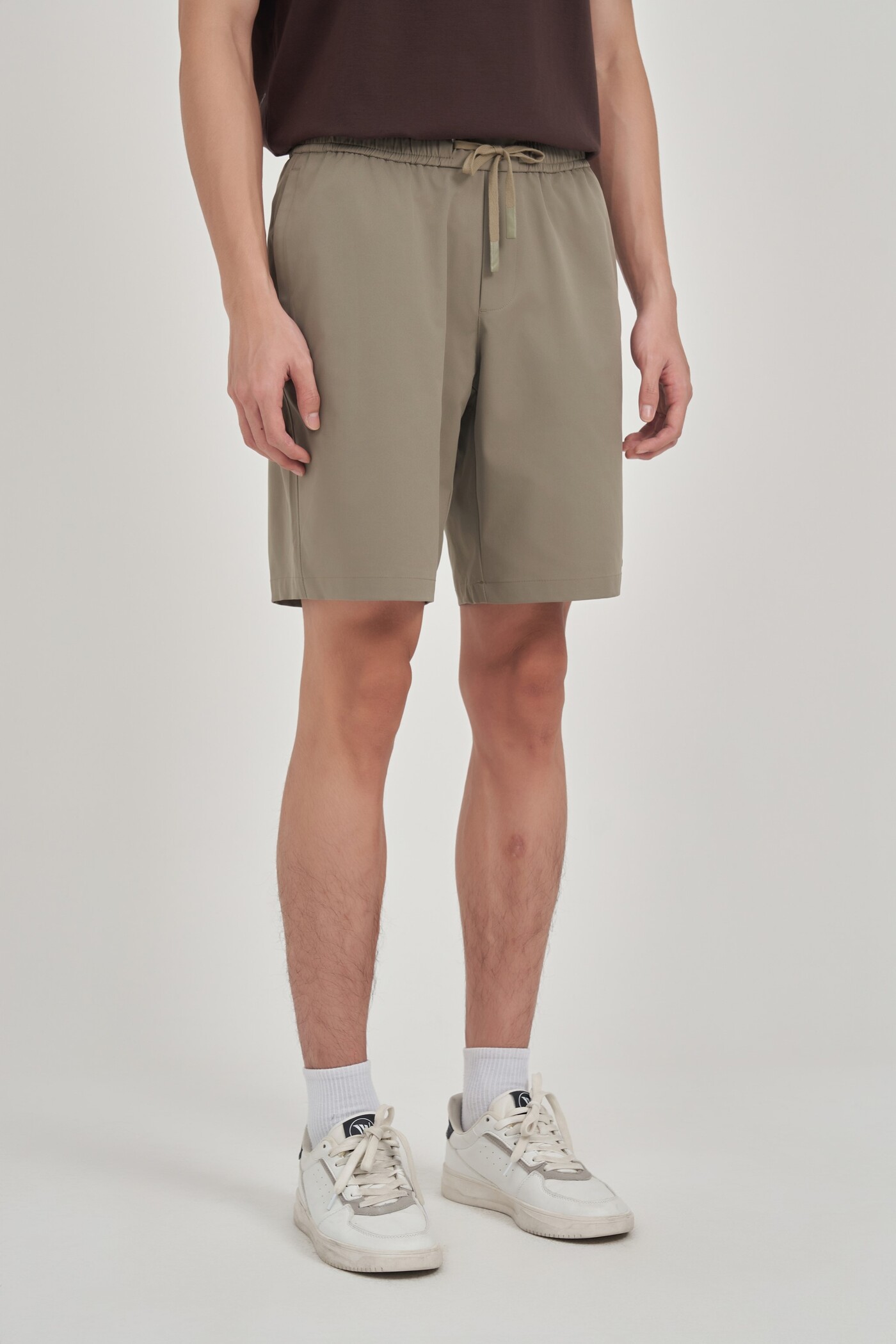 Quần short Regular Khaki oliu
