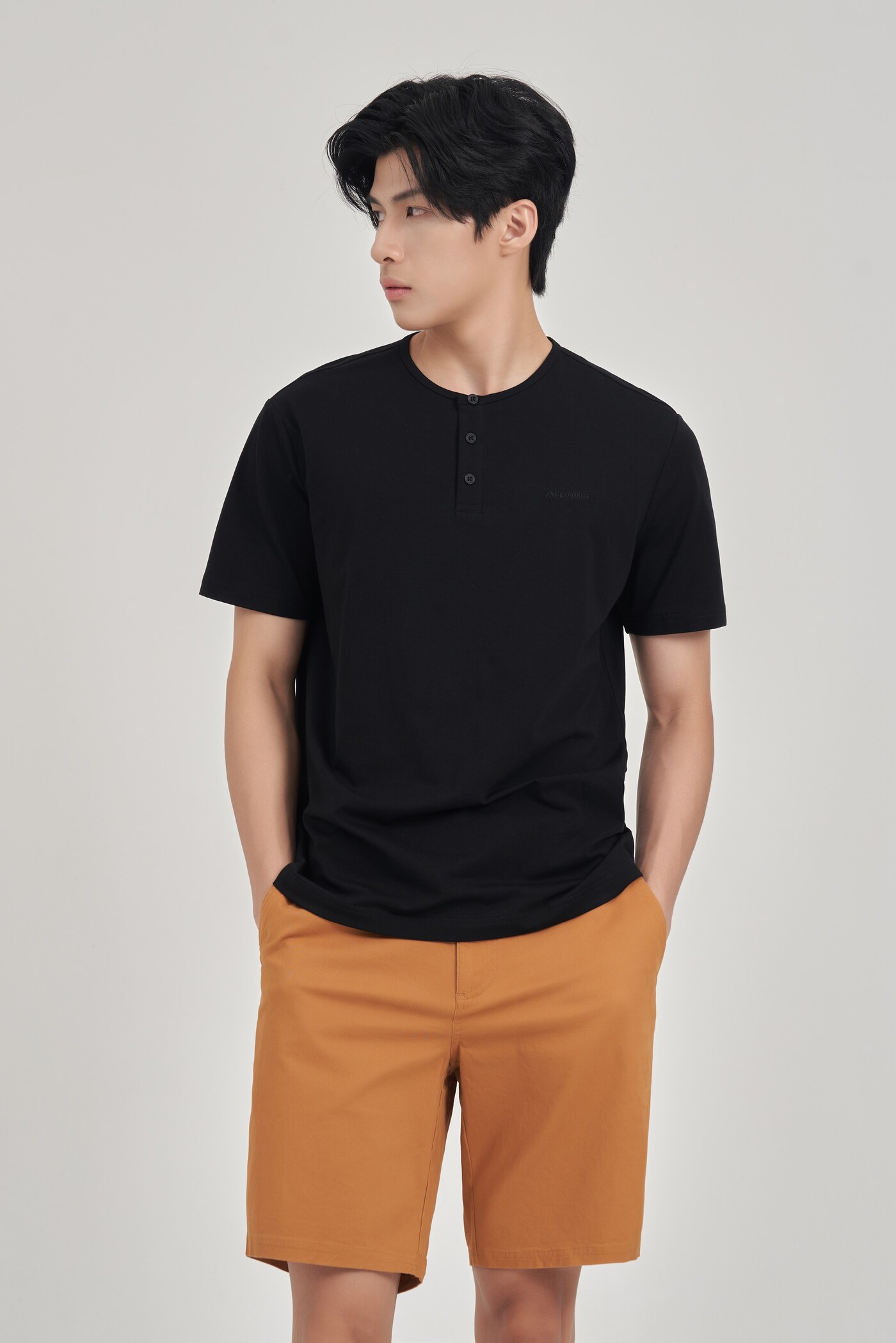 Quần shorts Khaki Slim fit