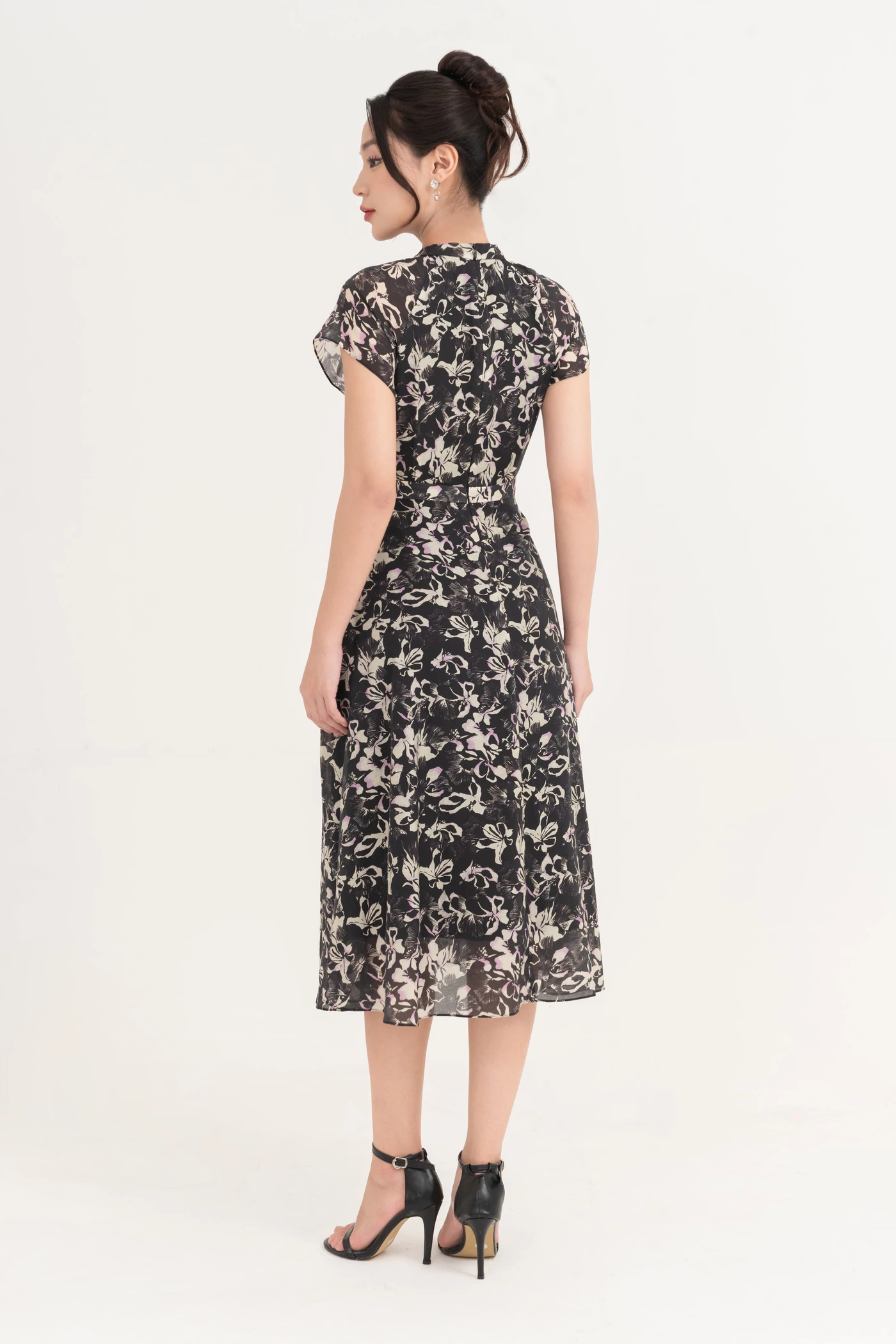 Flower summer - Đầm họa tiết cổ nơ