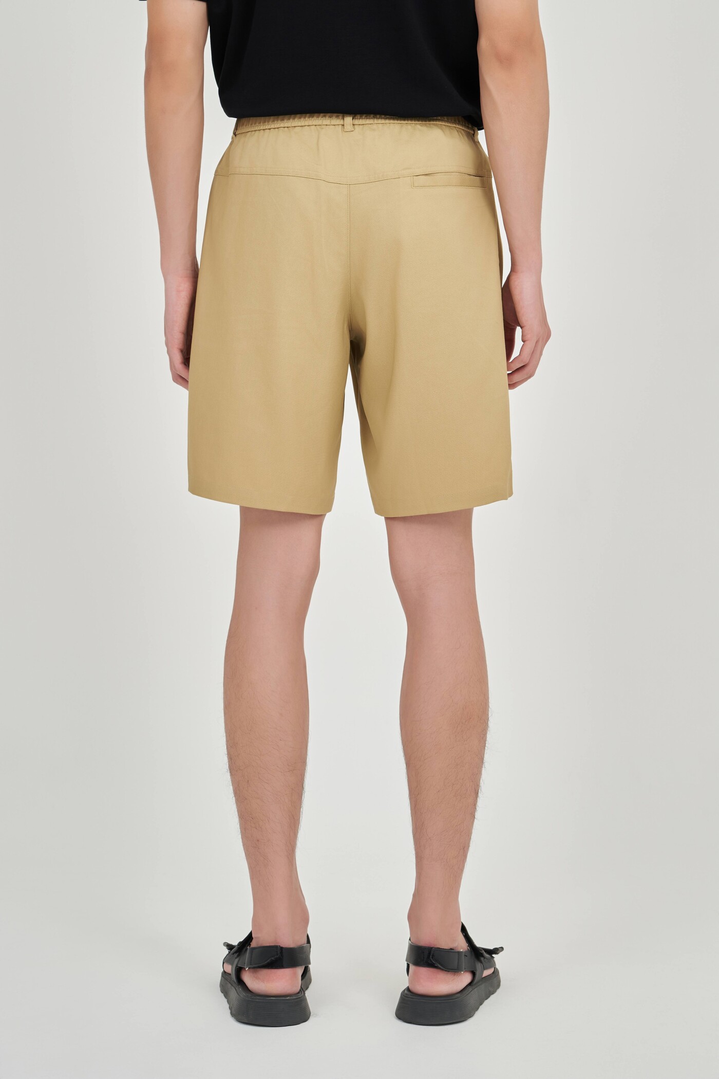 Quần shorts Khaki Regular túi hộp