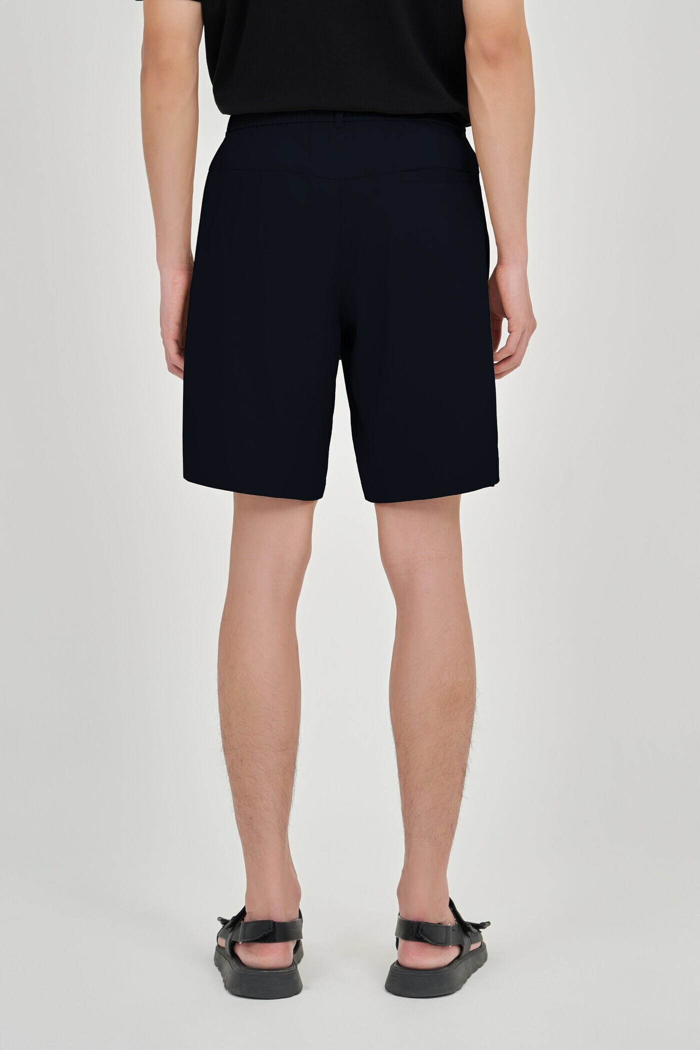 Quần shorts Khaki Regular túi hộp