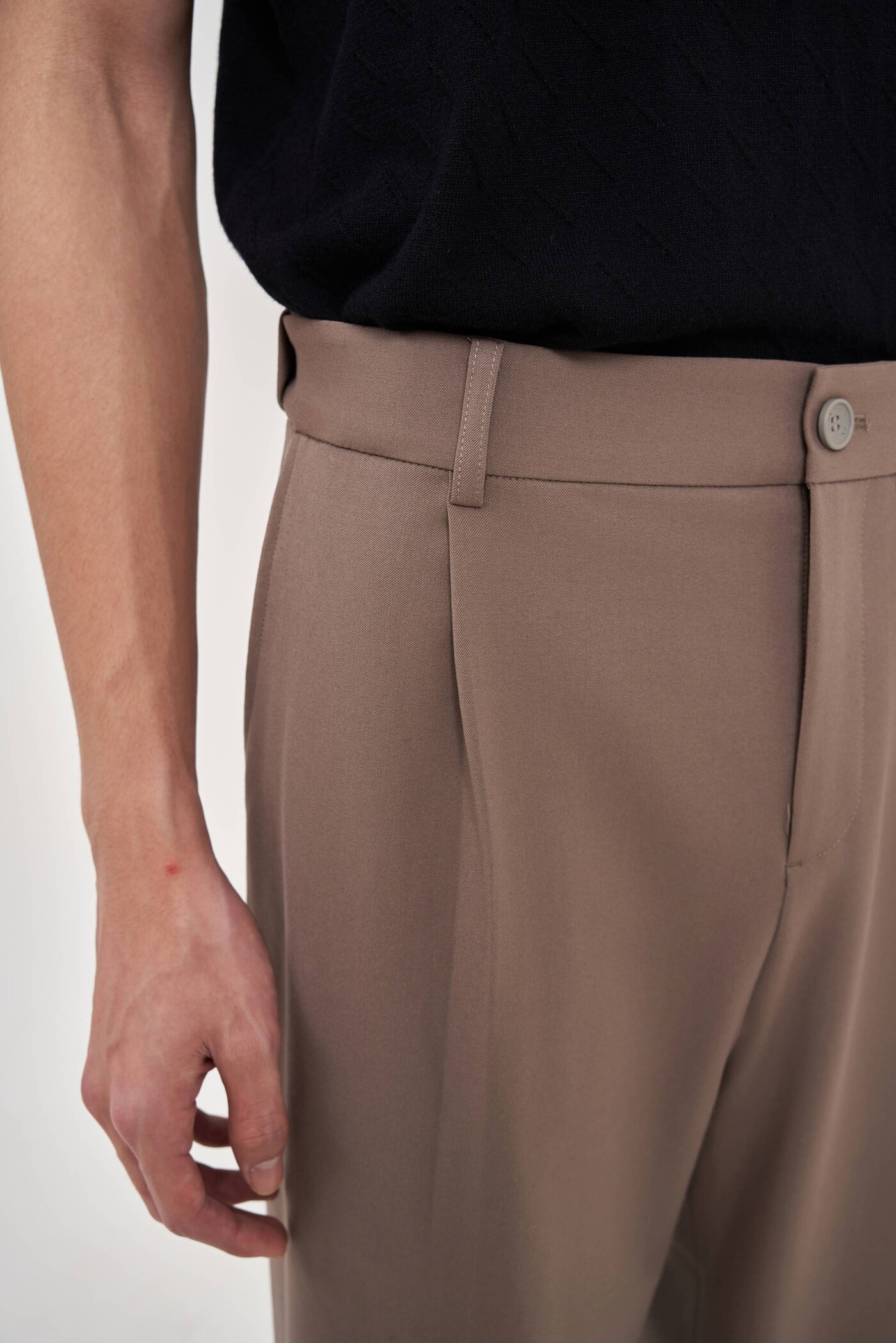 Forge Pants - Quần dài Tuytsi ống đứng