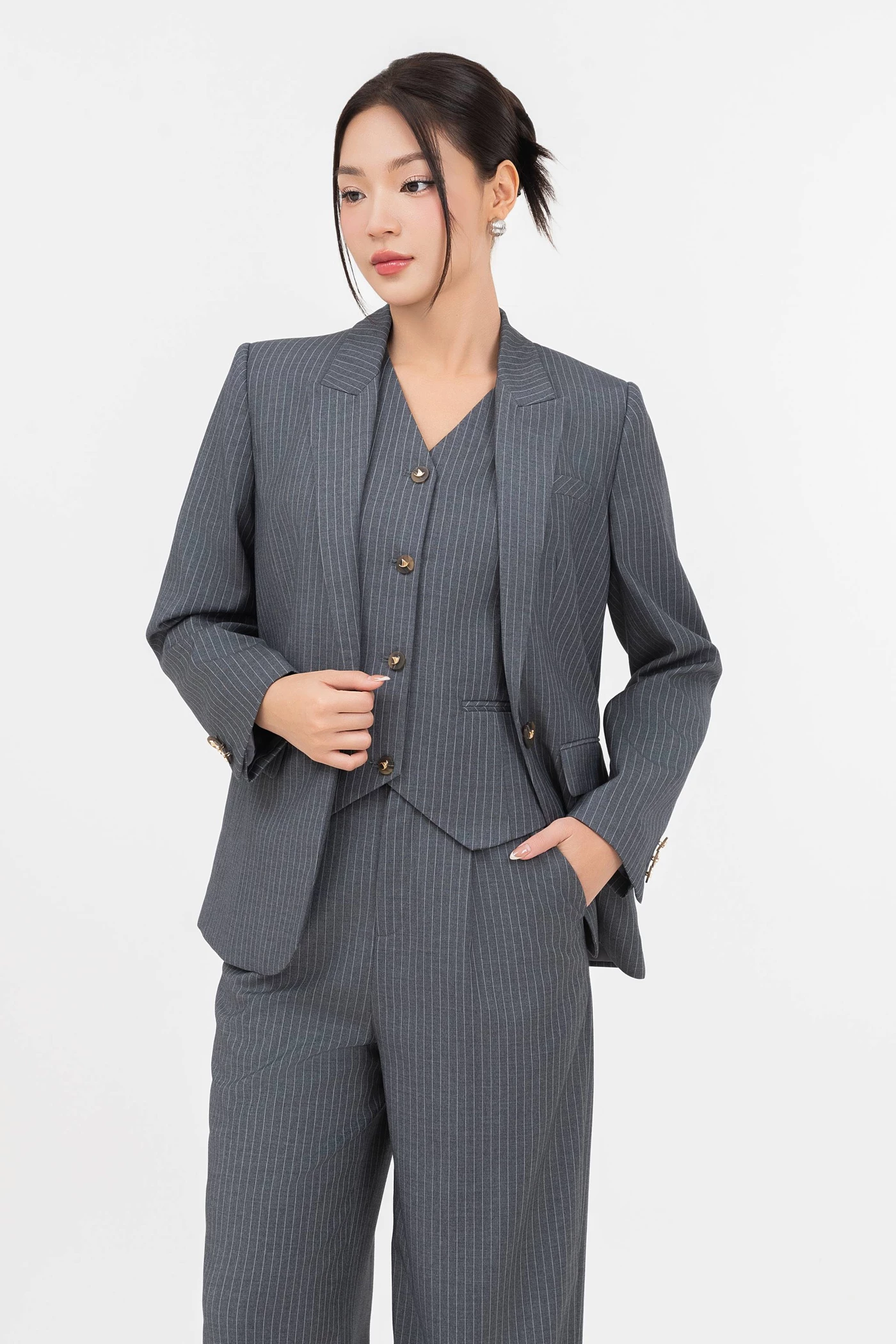 Áo Blazer kẻ Serge