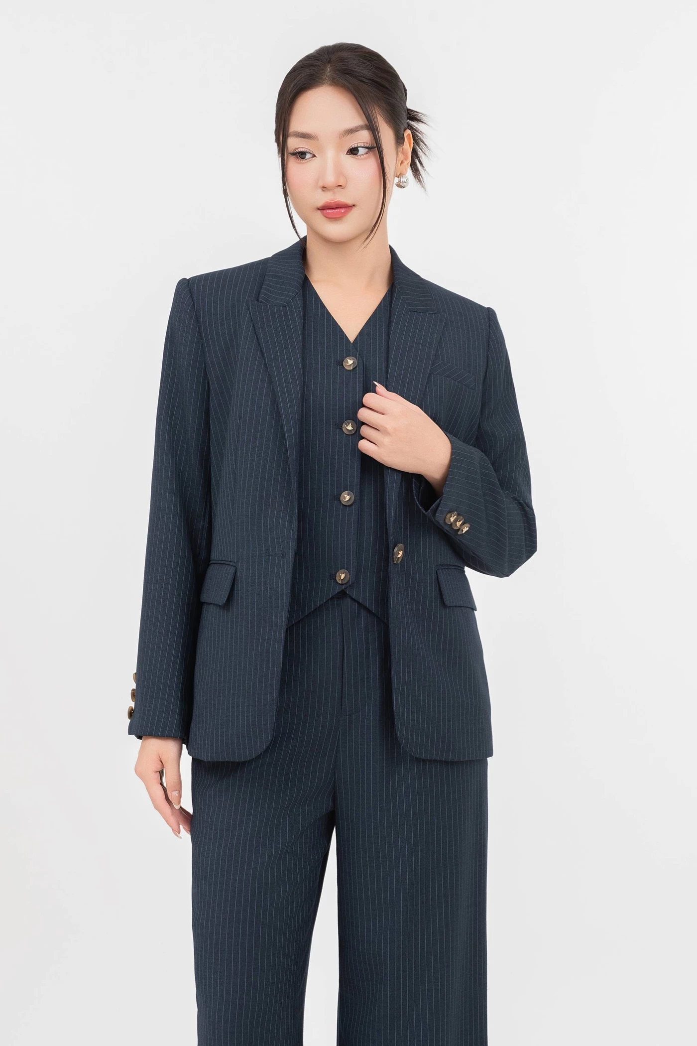 Áo Blazer kẻ Serge