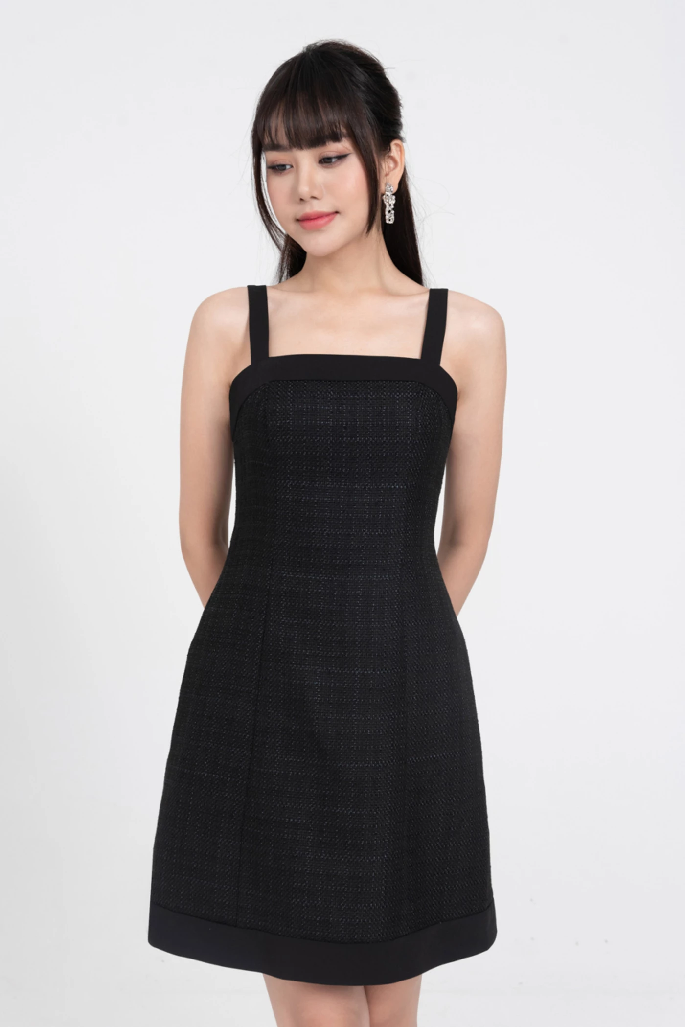 Đầm Tweed cổ vuông