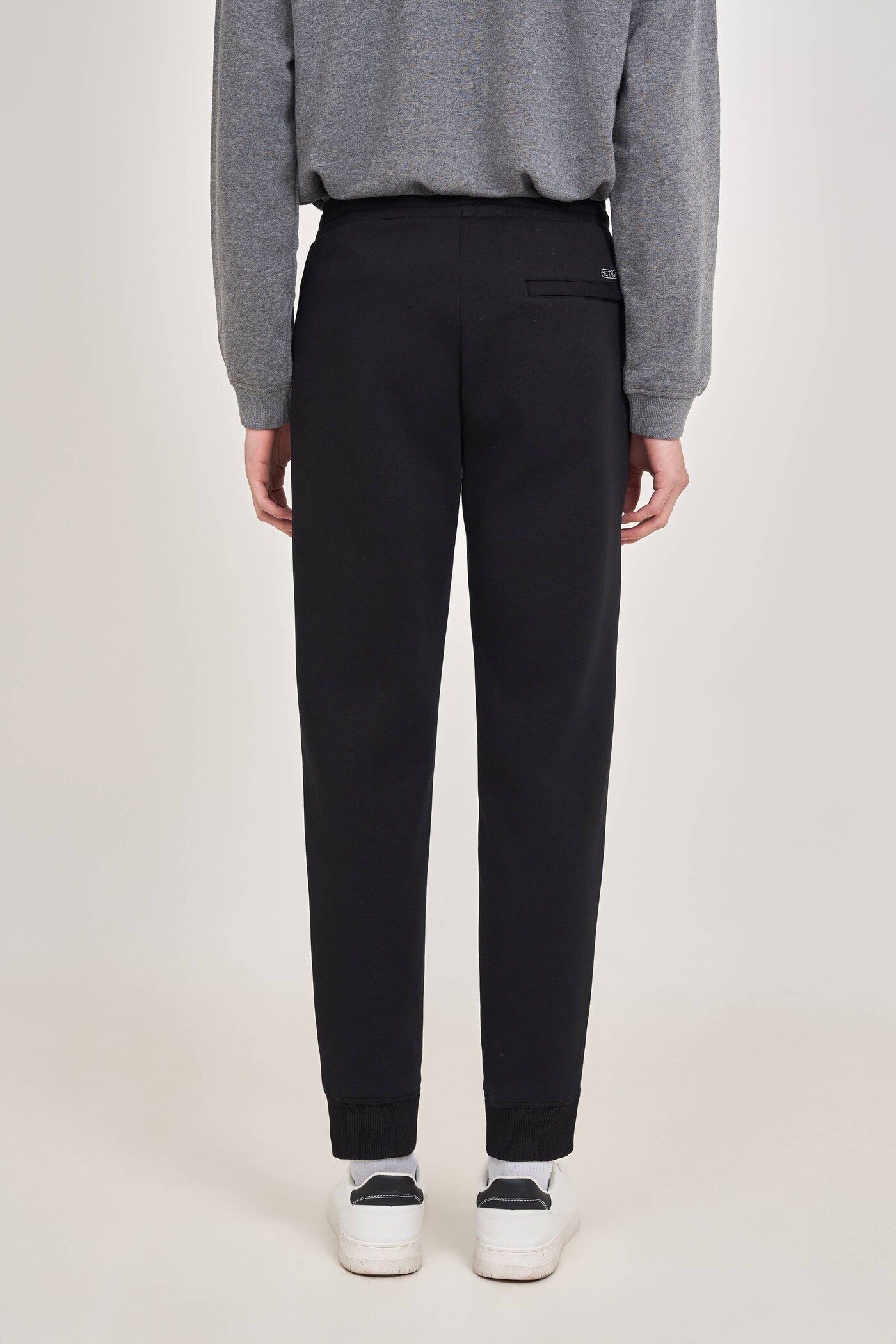 Quần nỉ Jogger Slim