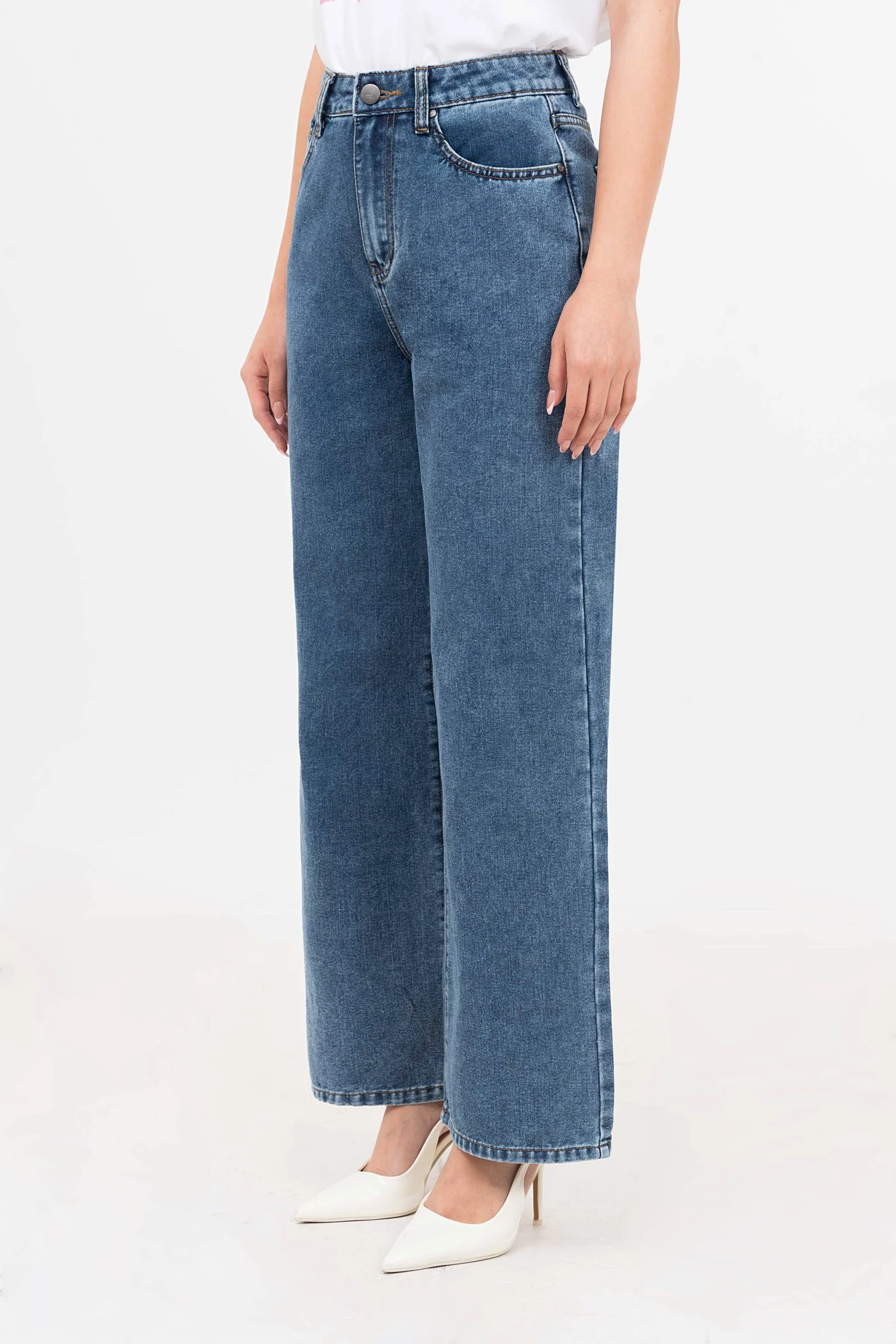 Quần jeans ống suông Tmore