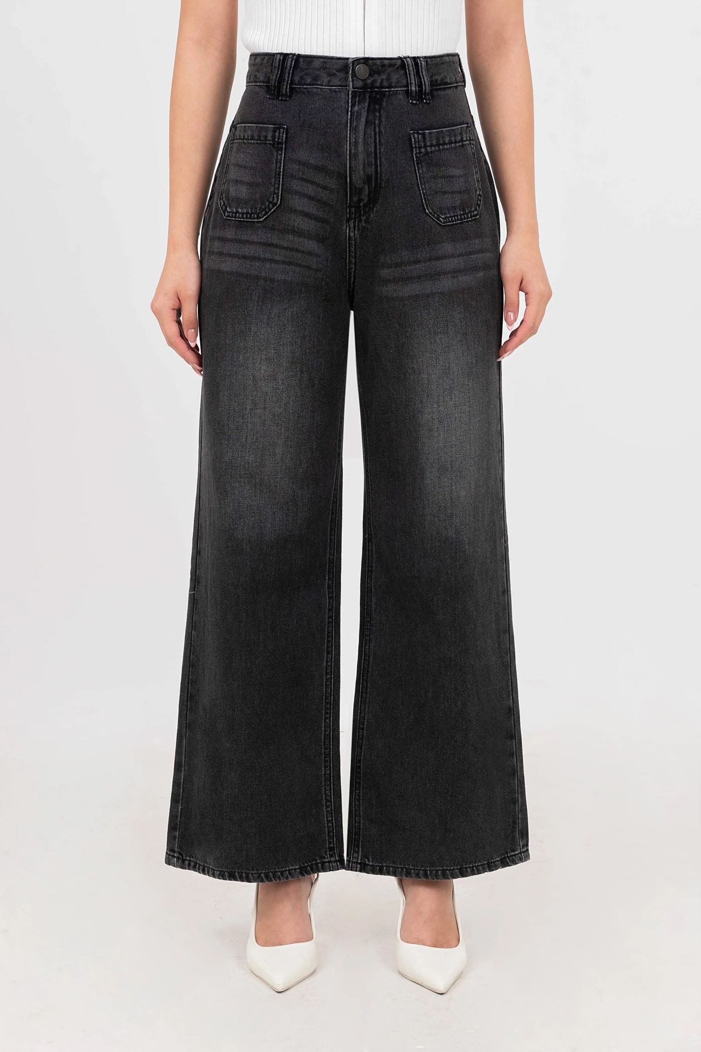 Quần jeans túi vuông