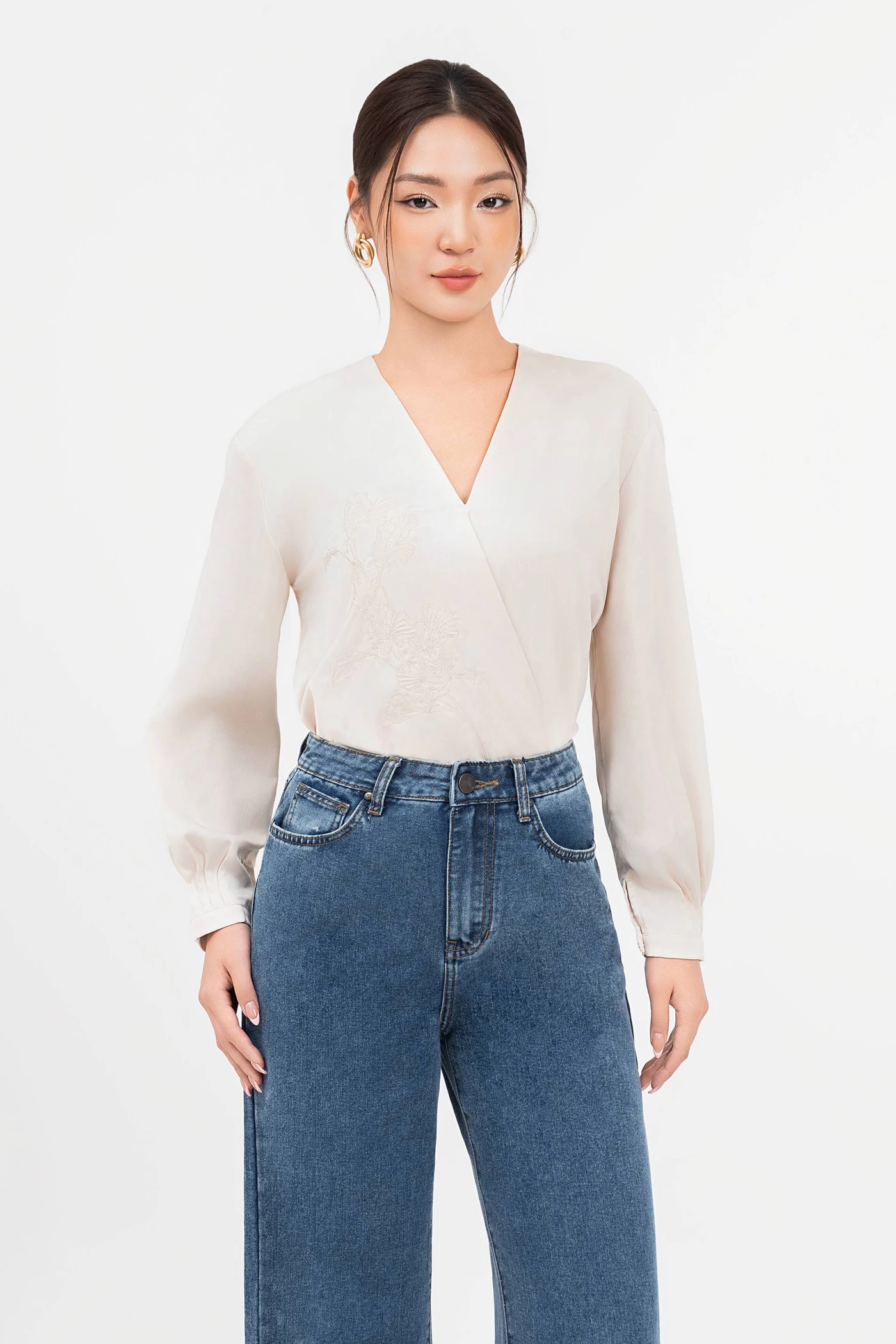 Quần jeans ống suông Tmore