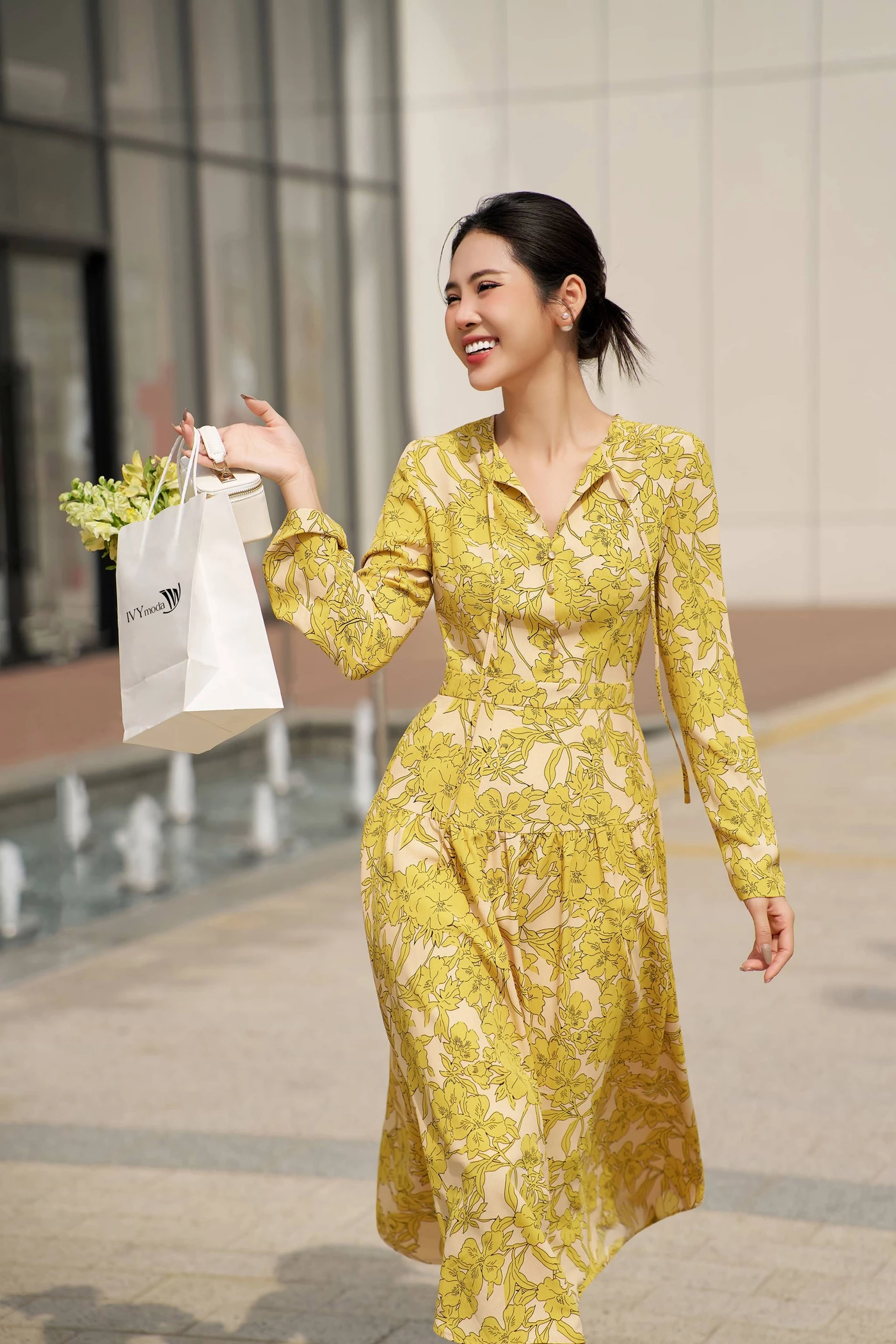 Đầm lụa Floral Glow