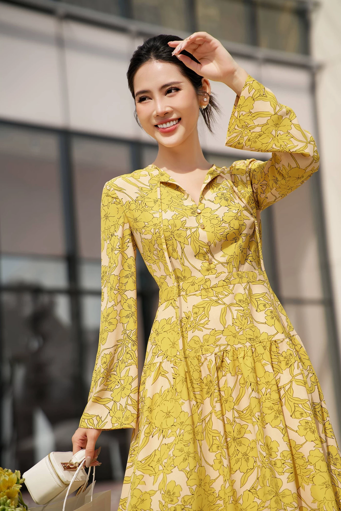 Đầm lụa Floral Glow