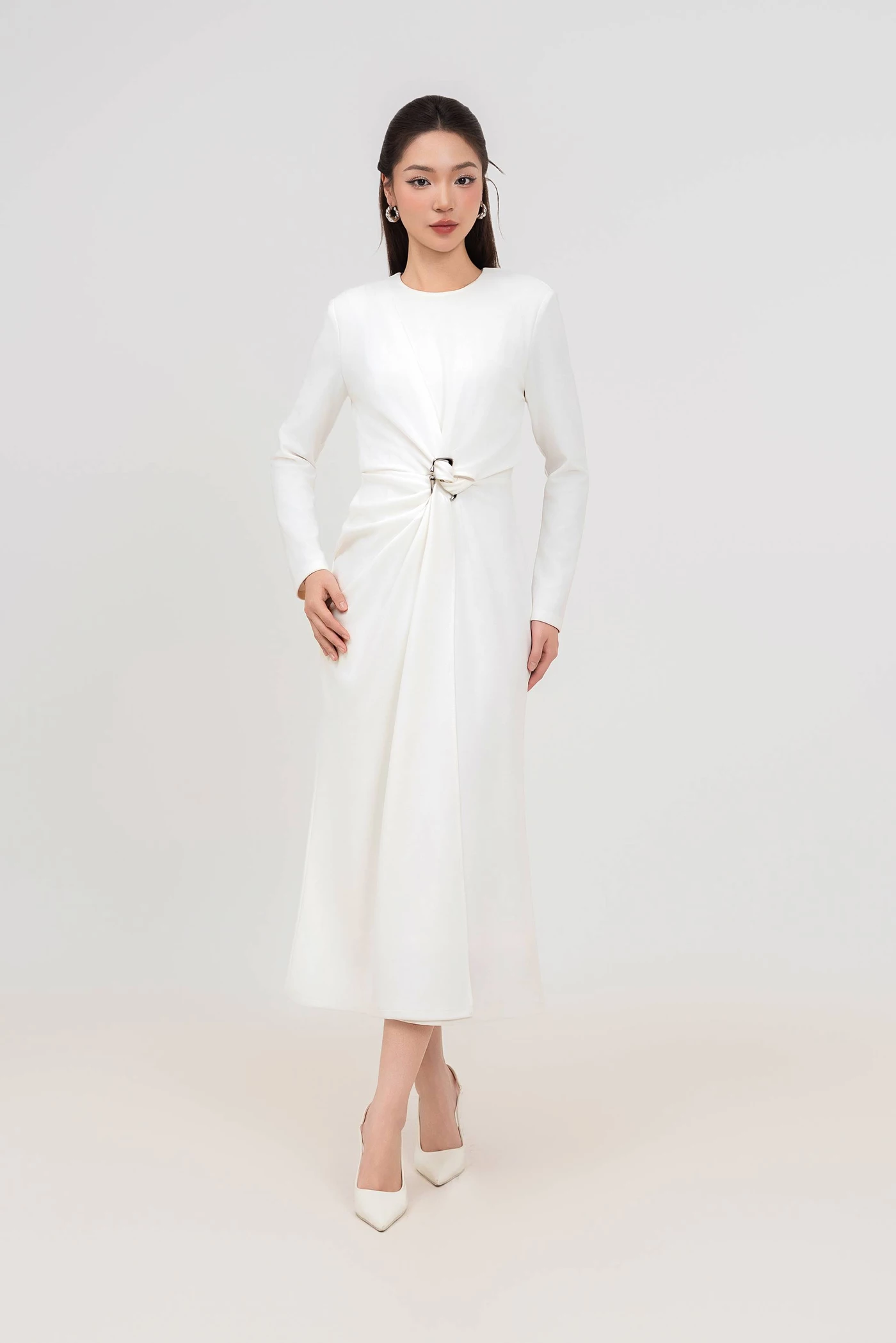 Đầm xếp White Whisper