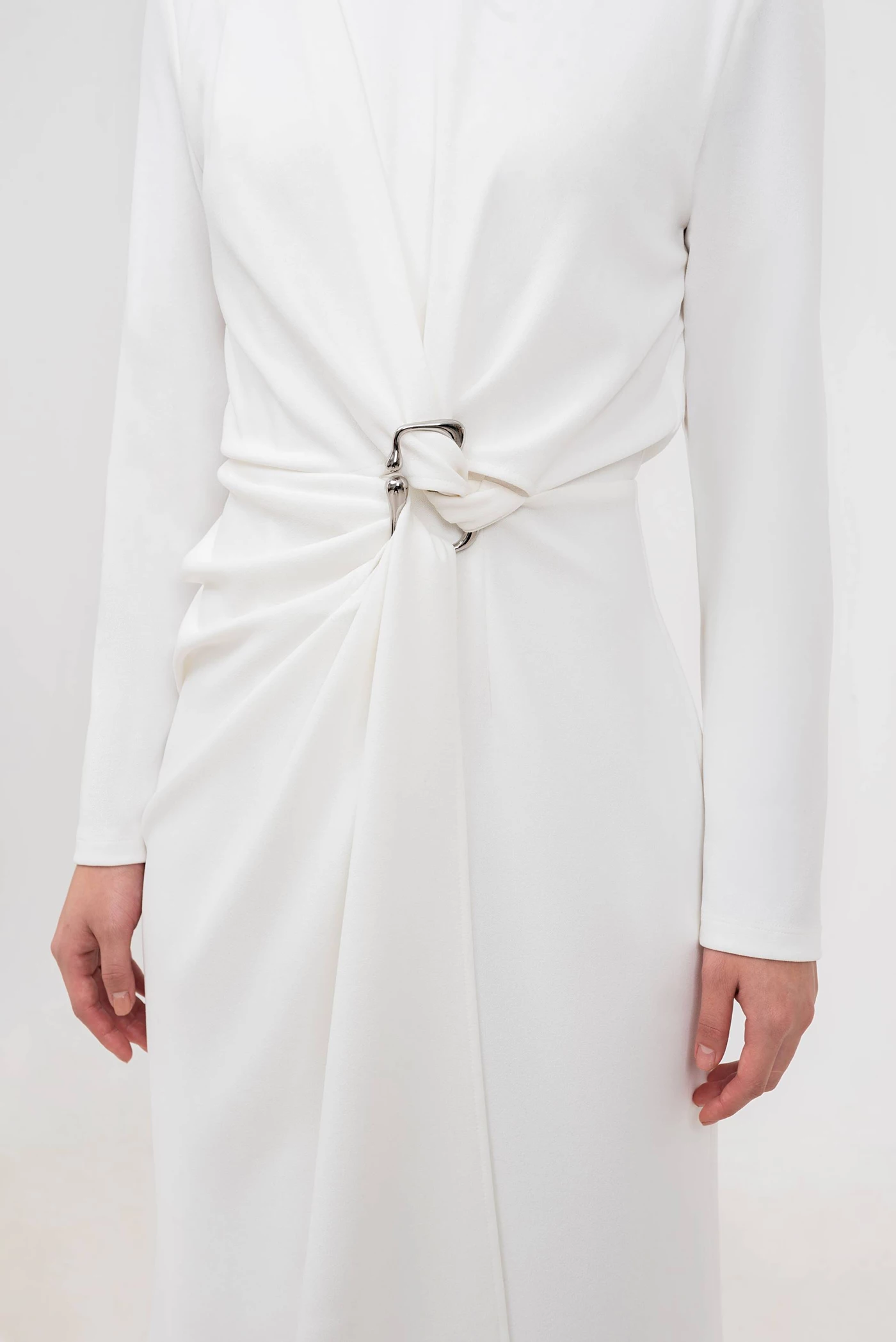 Đầm xếp White Whisper