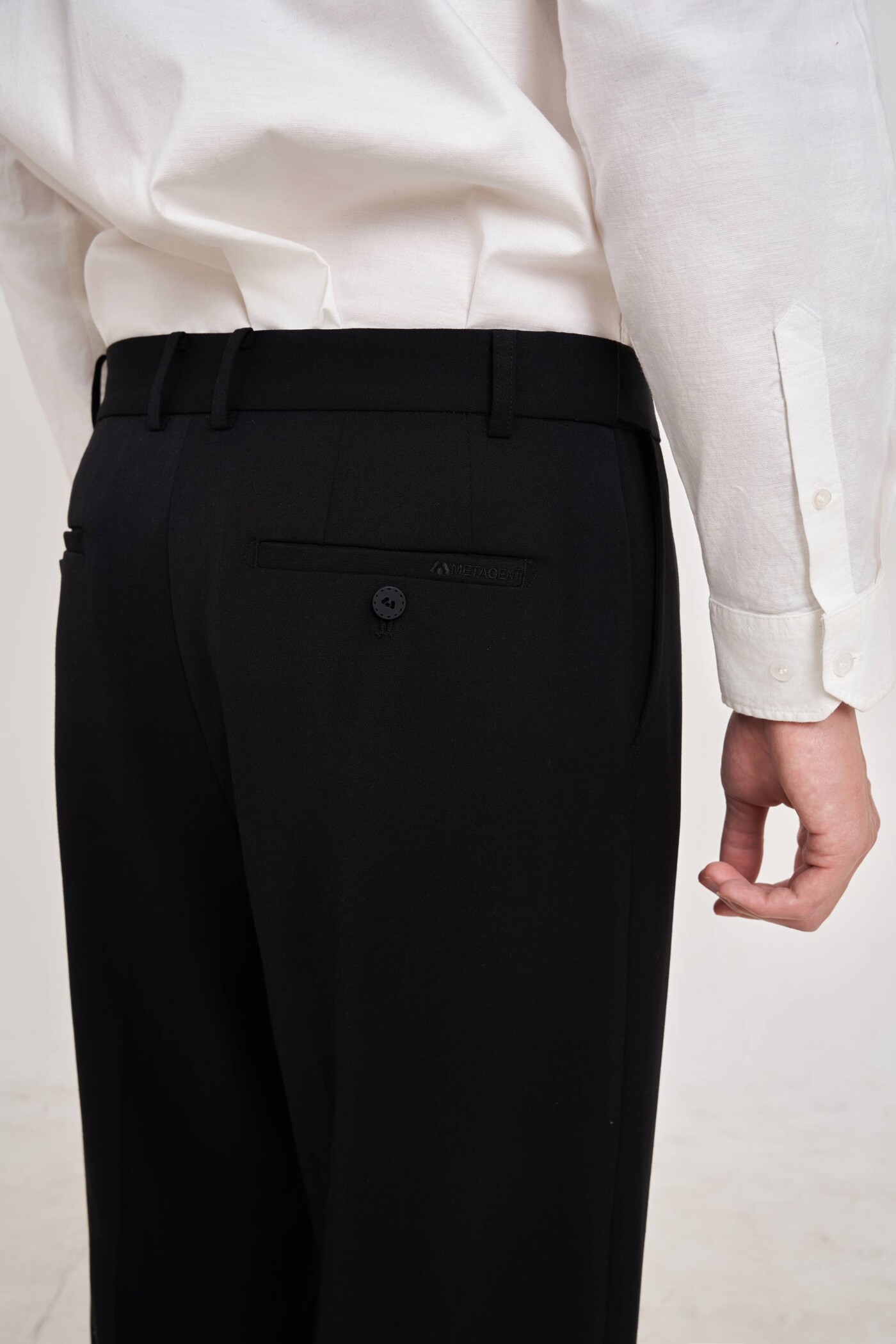 Forge Pants - Quần dài Tuytsi ống đứng