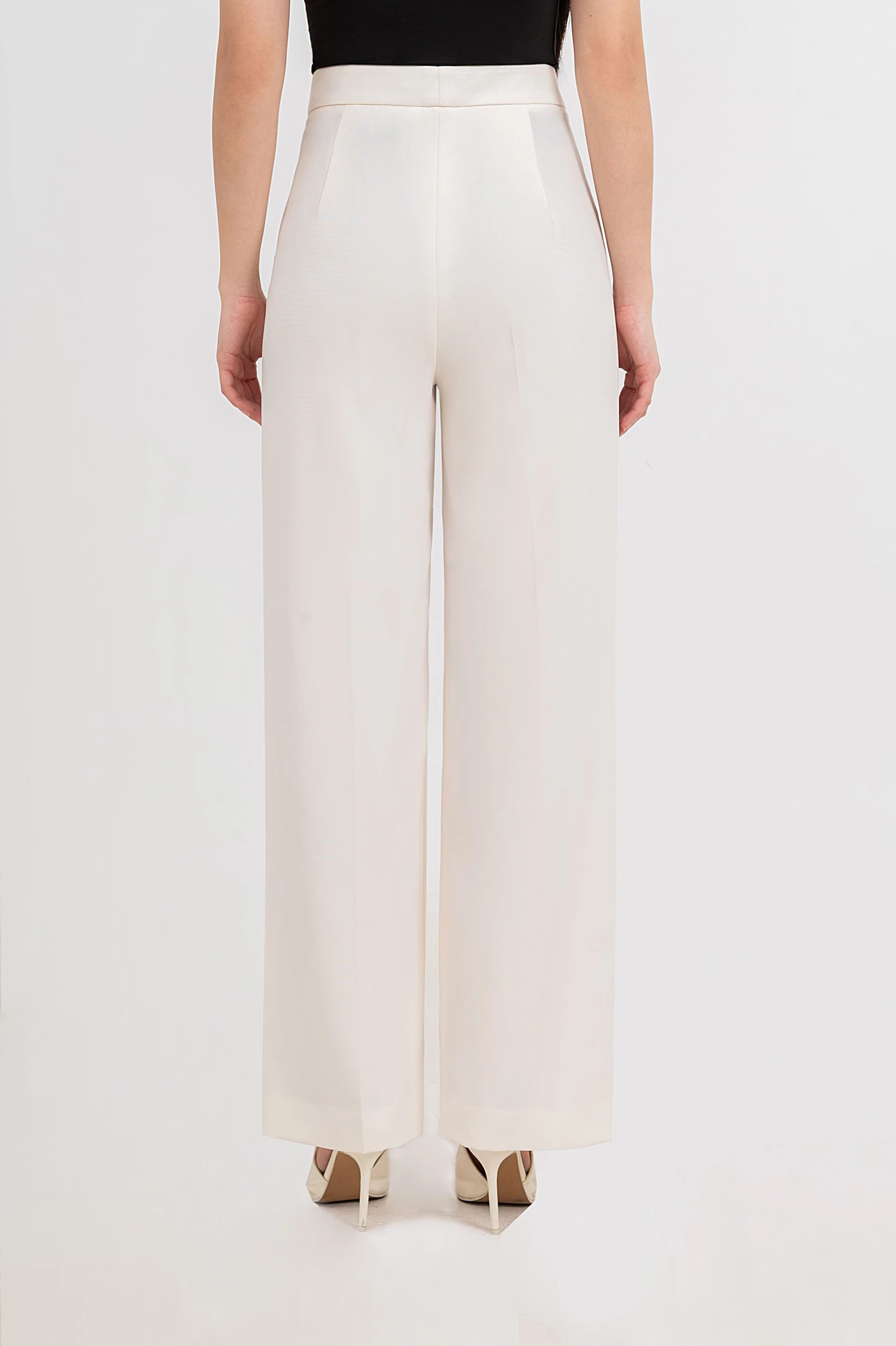 White Poise Pants - Quần Tây ống suông