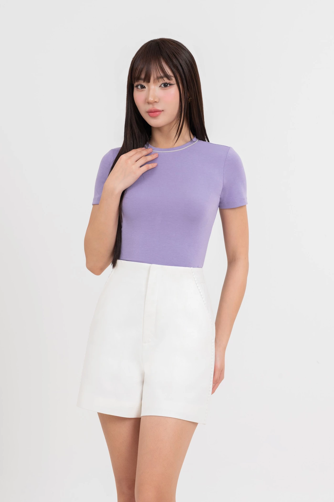 Quần shorts viền ren