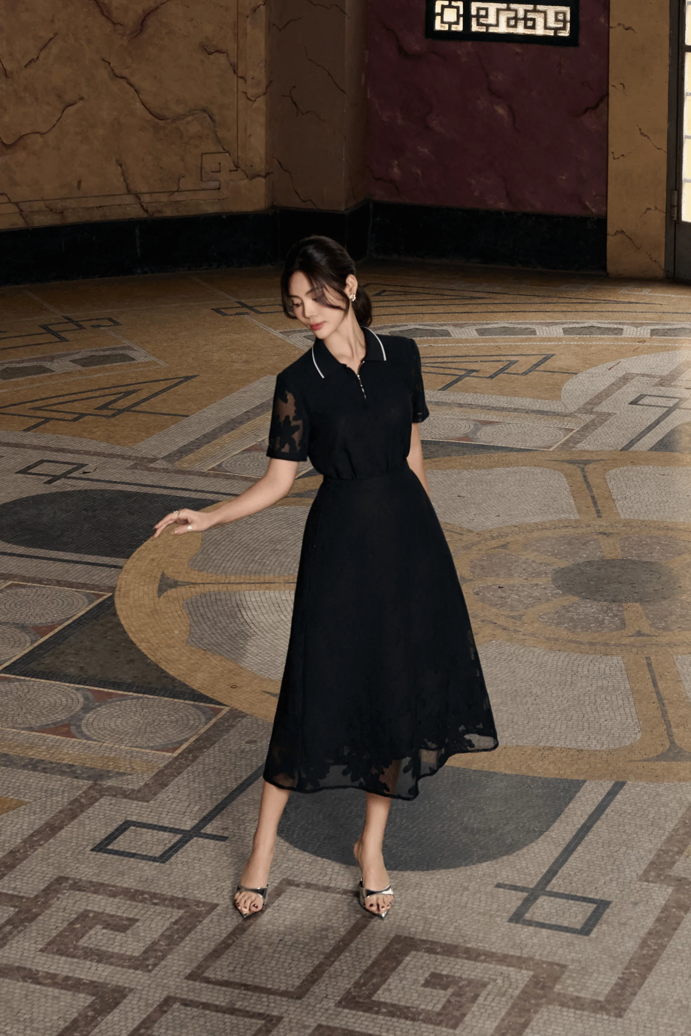 Mystic Veil Blouse - Áo ren cổ đức