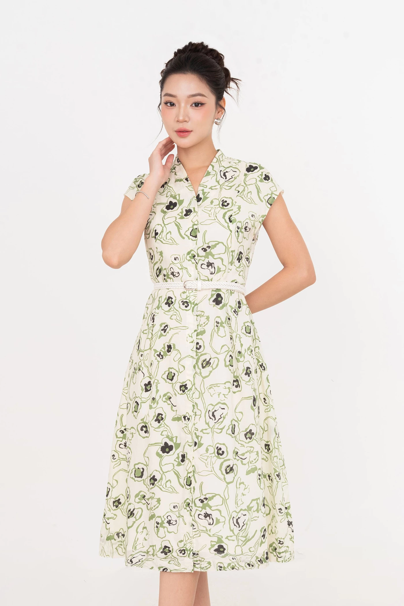 Floral Vein Dress - Đầm lụa hoa cổ V