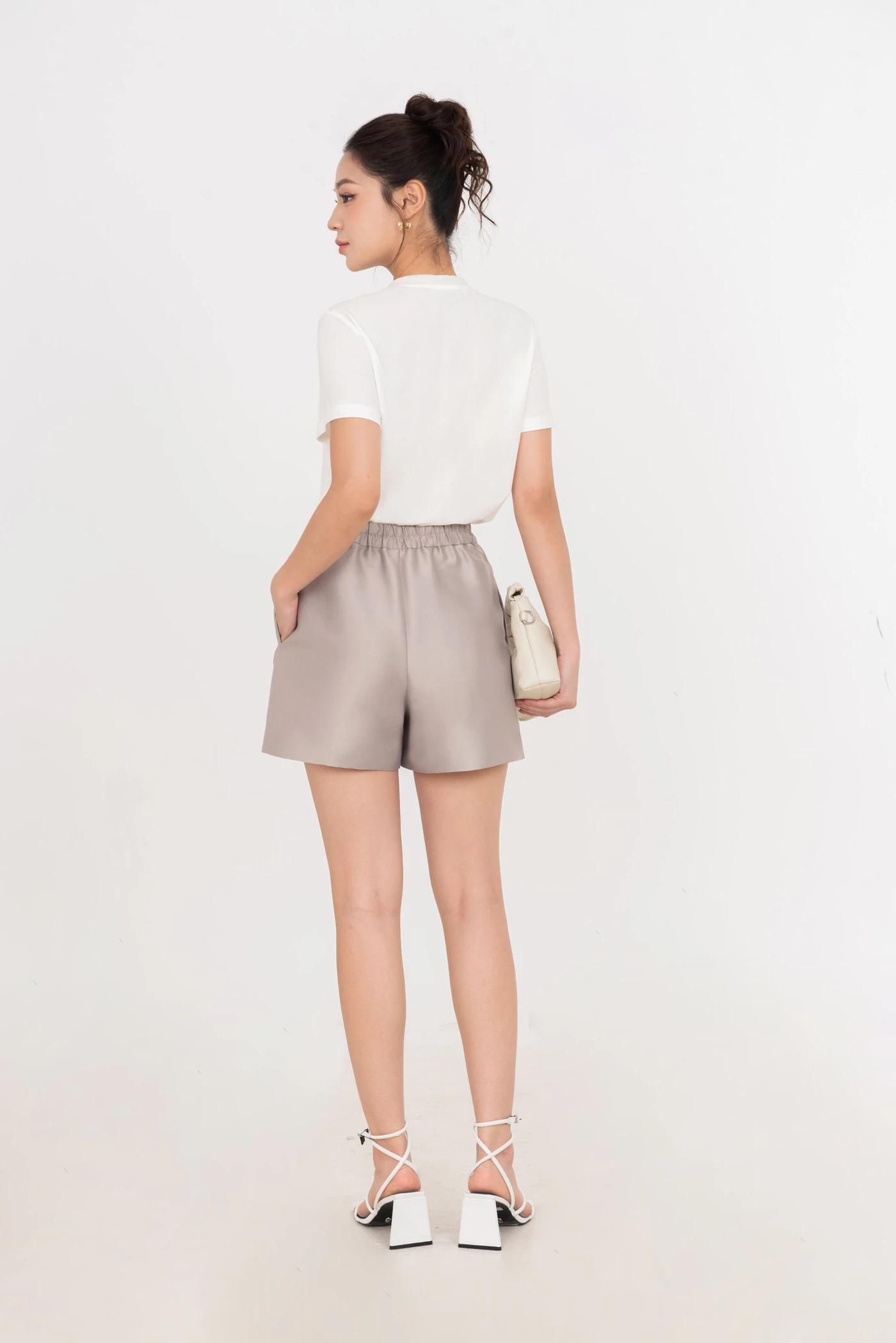 Mini Tapta Shorts – Quần shorts lưng cao