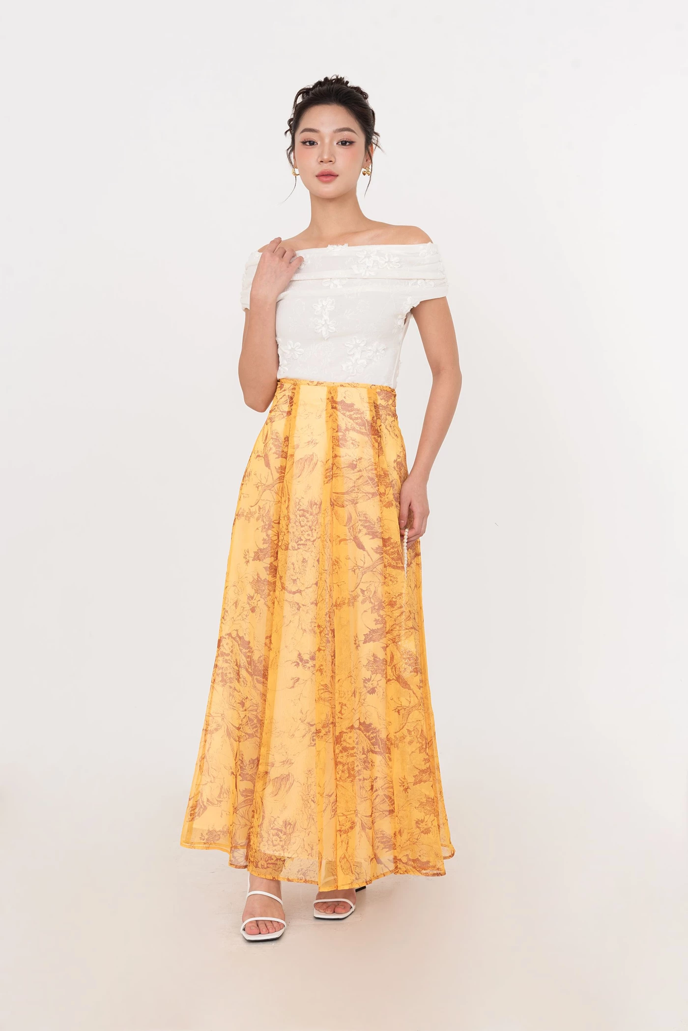 Golden Hour Skirt – Chân váy maxi vàng hoa