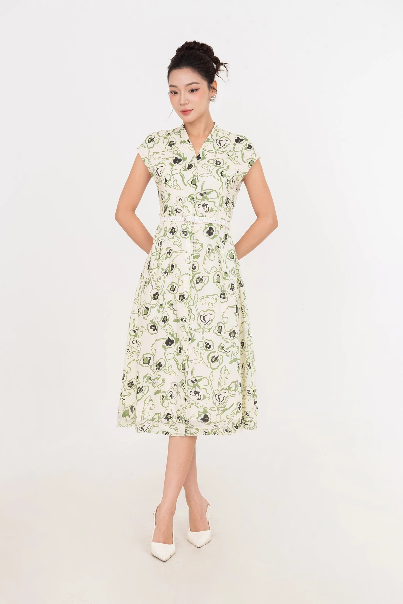 Floral Vein Dress - Đầm lụa hoa cổ V