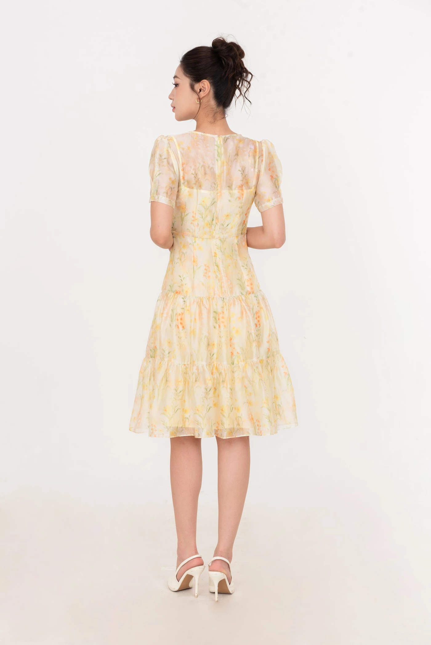 Sunpetal Dress – Đầm Tencel hoa vàng pastel