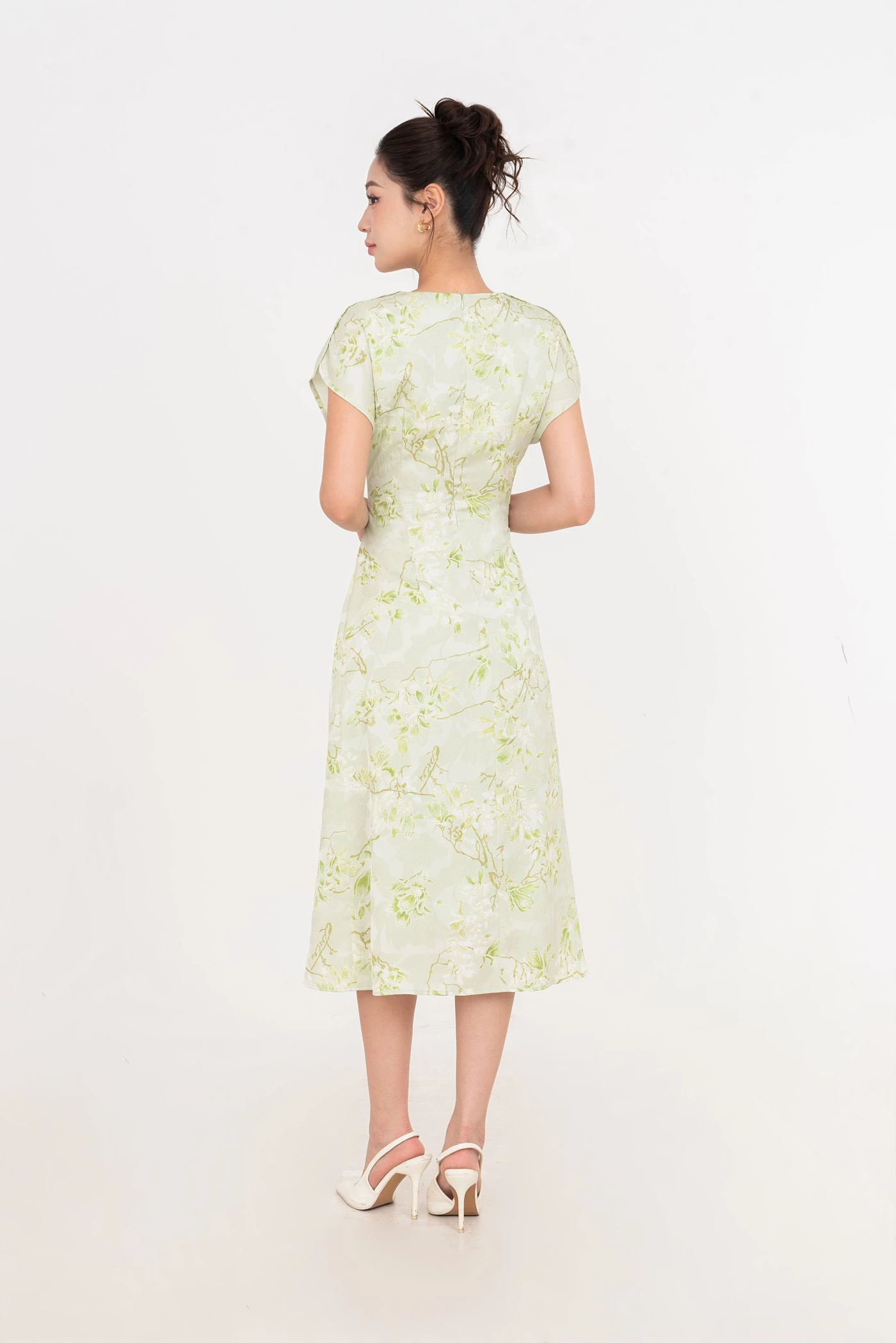 Sunleaf Dress - Đầm lụa ôm xếp ly