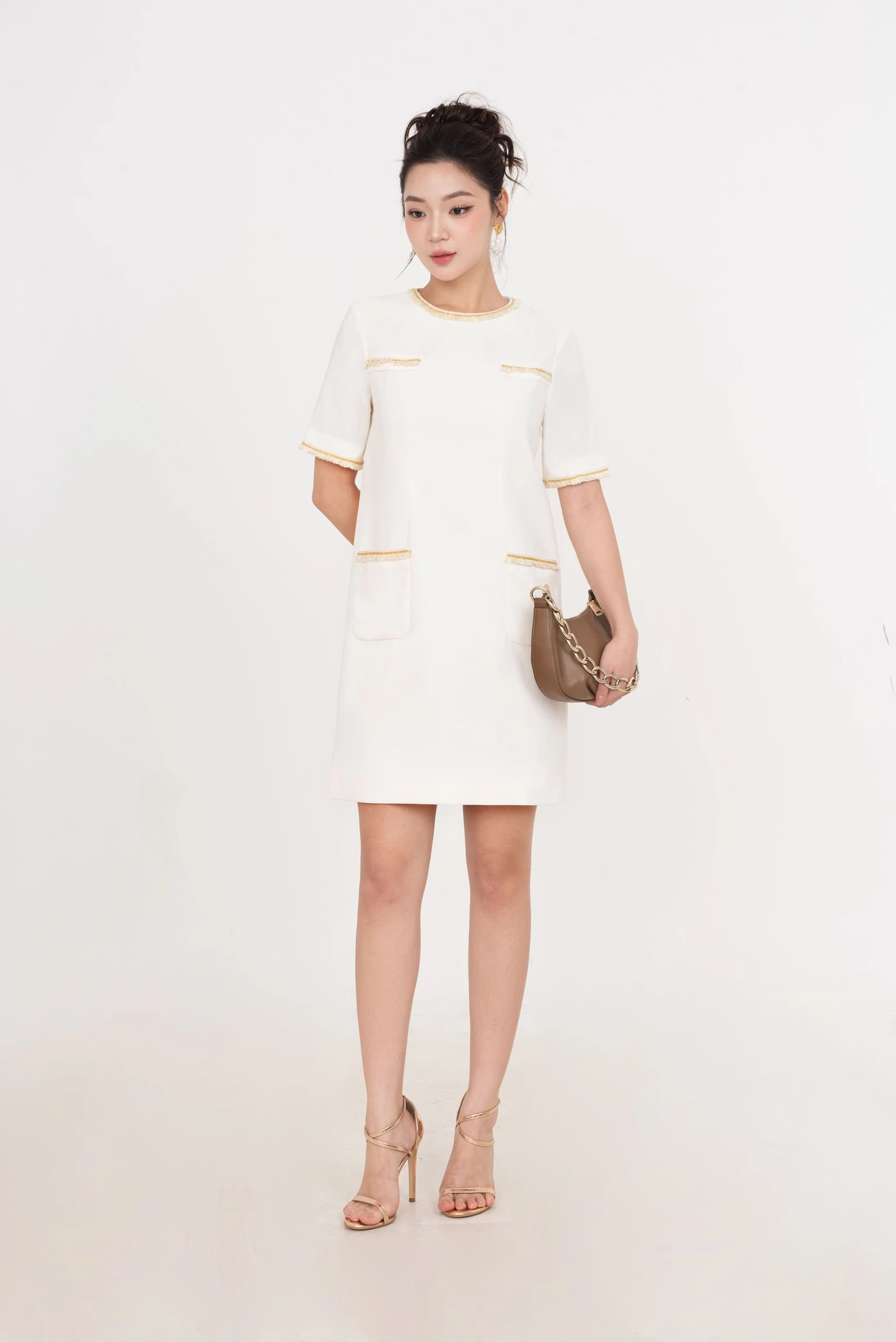 Đầm Tweed suông phối viền