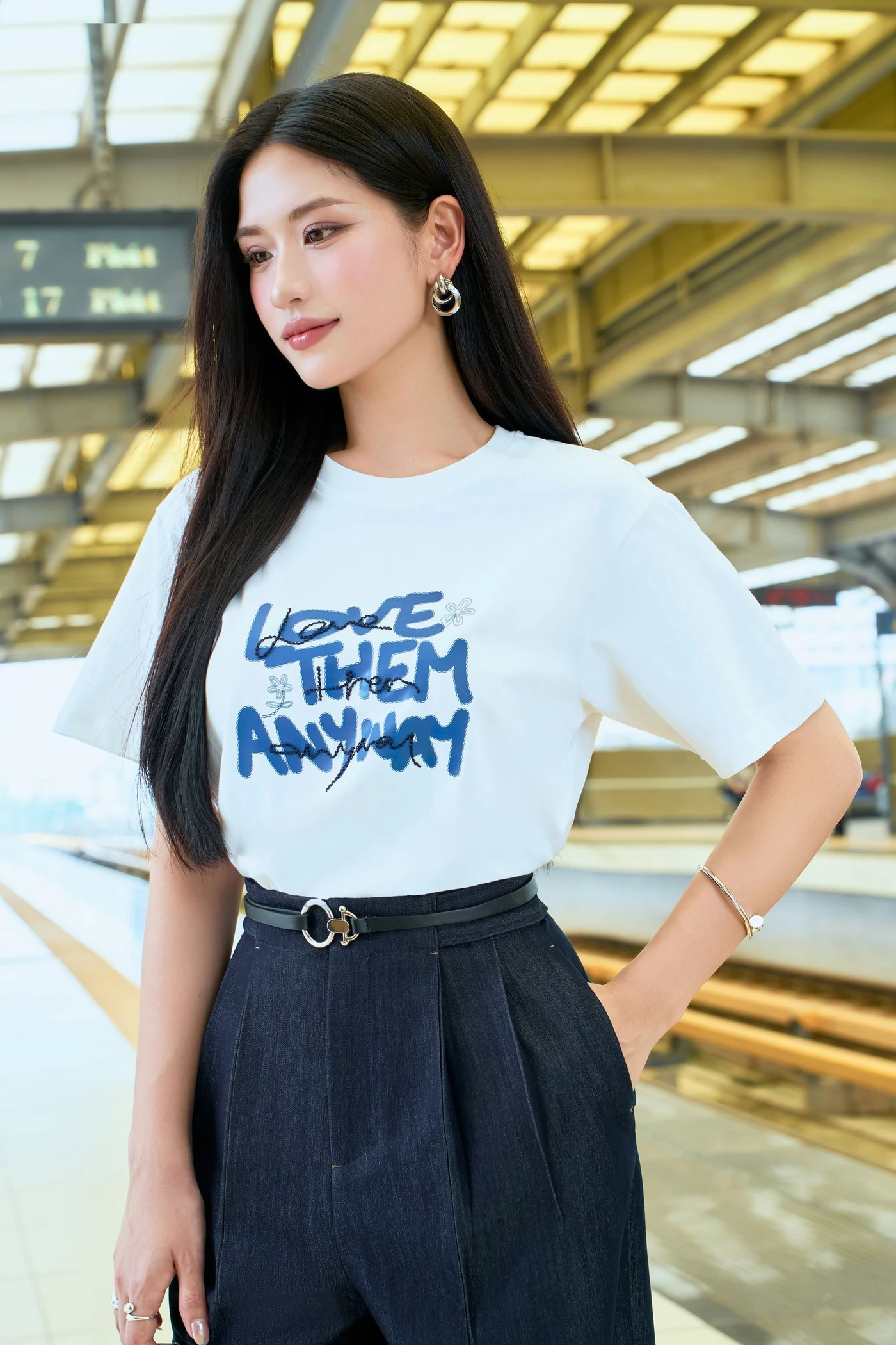 Graphic Tee - Áo thun chữ