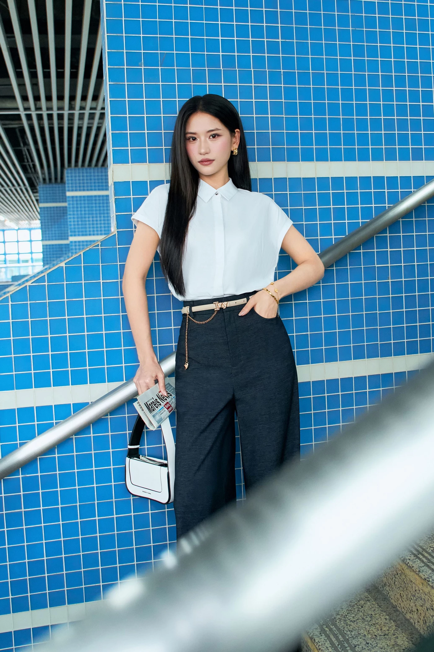 Flared Denim Trousers - Quần Jeans cạp cao