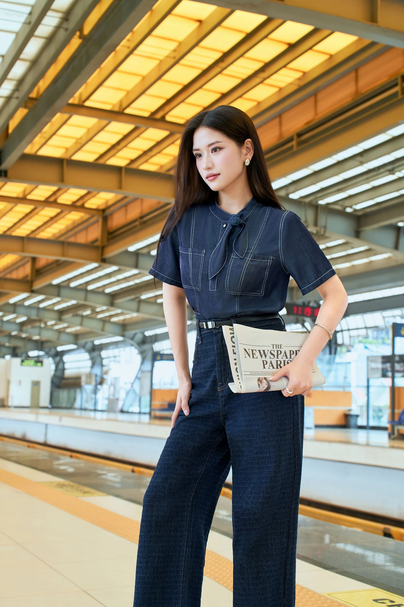 Soft denim - Áo sơ mi cổ nơ bo gấu