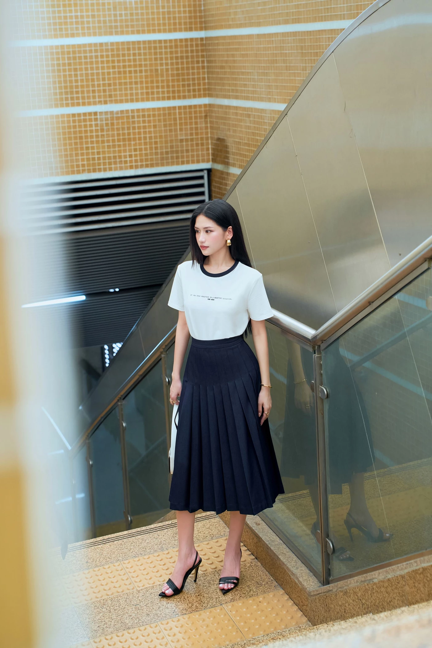 Motion Skirt - Chân váy demin xếp ly