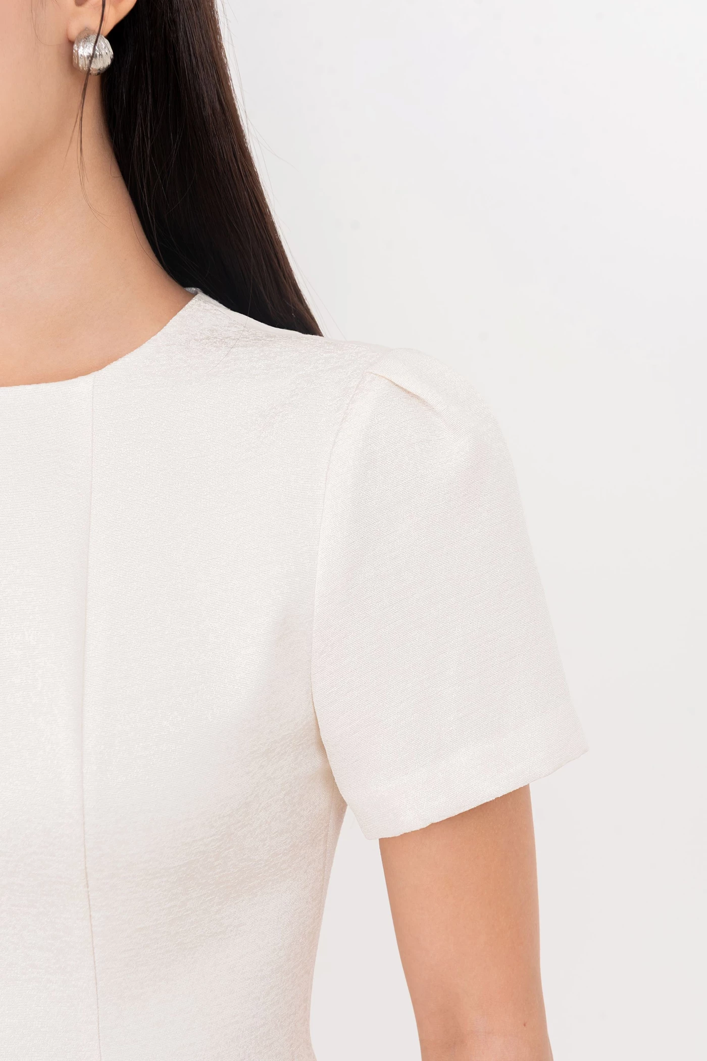 Flower Accent Dress - Đầm xòe Oganza